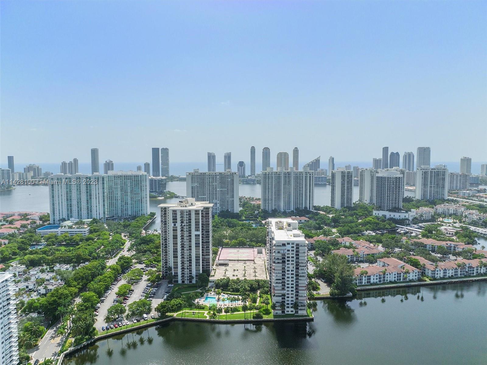 Photo 2 of The Clipper At Bisc Cove Apt 2017 in Aventura - MLS A11428100
