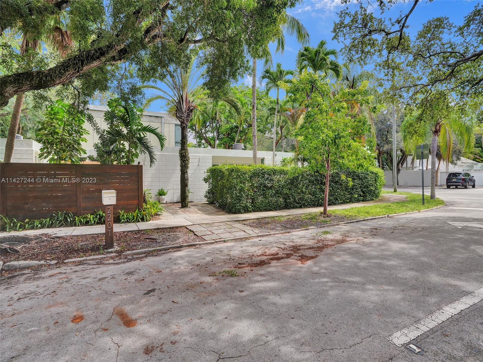 Listing Photo 43