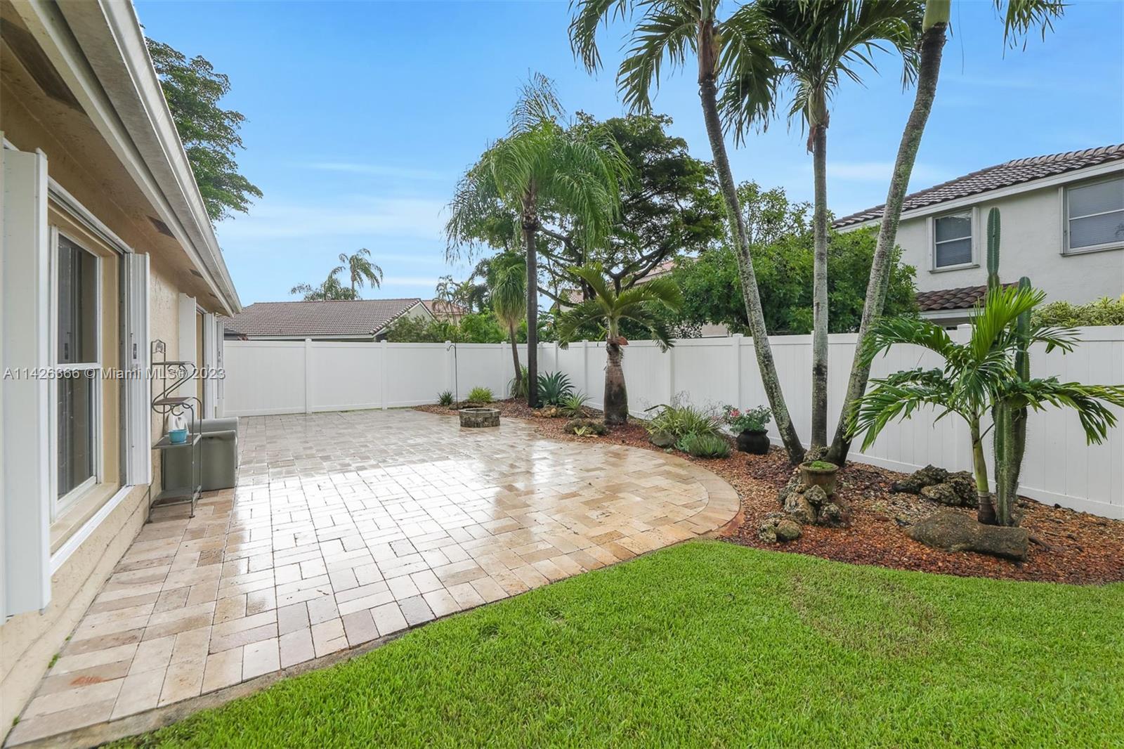 Listing Photo 32