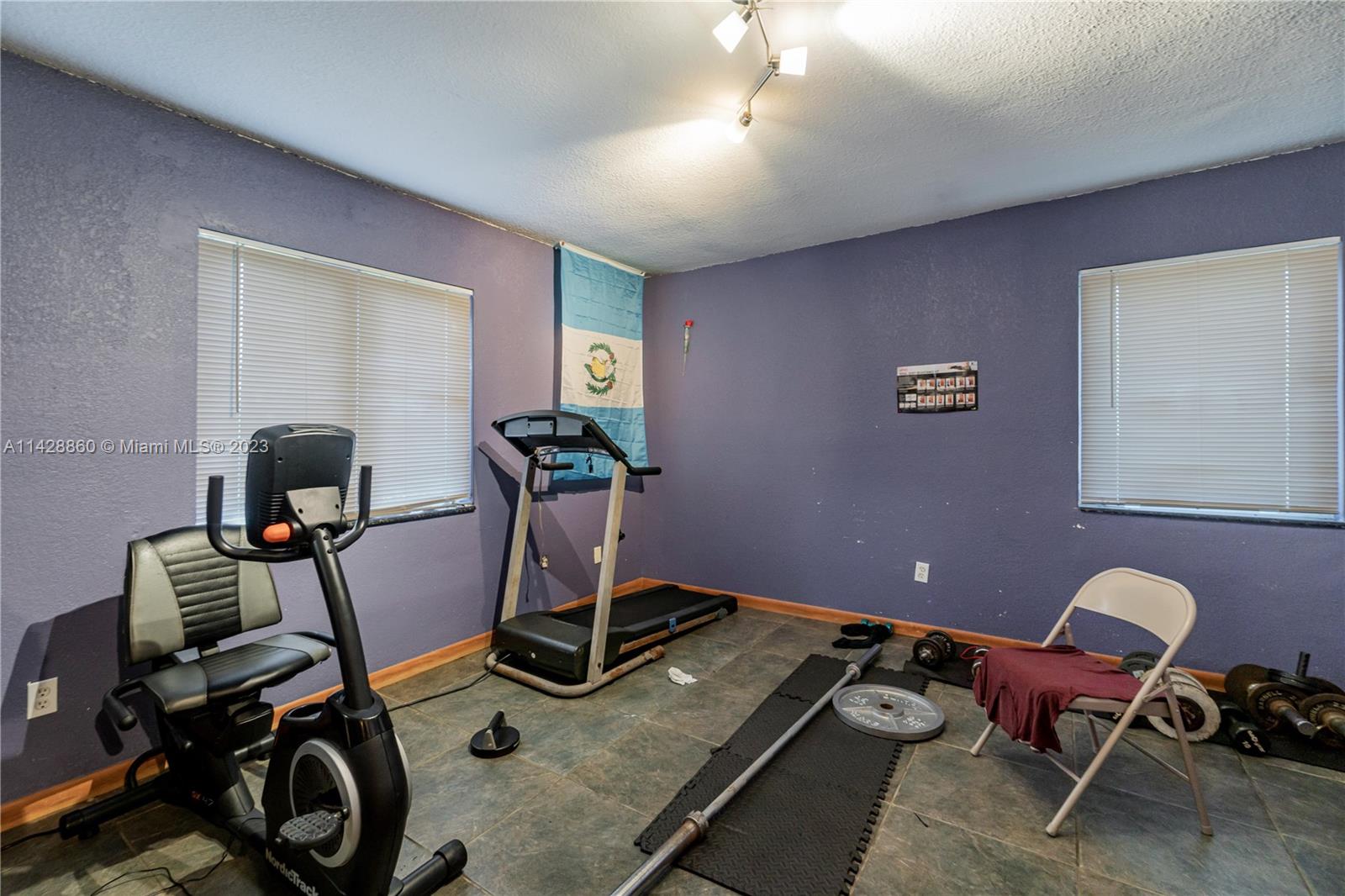 Listing Photo 10