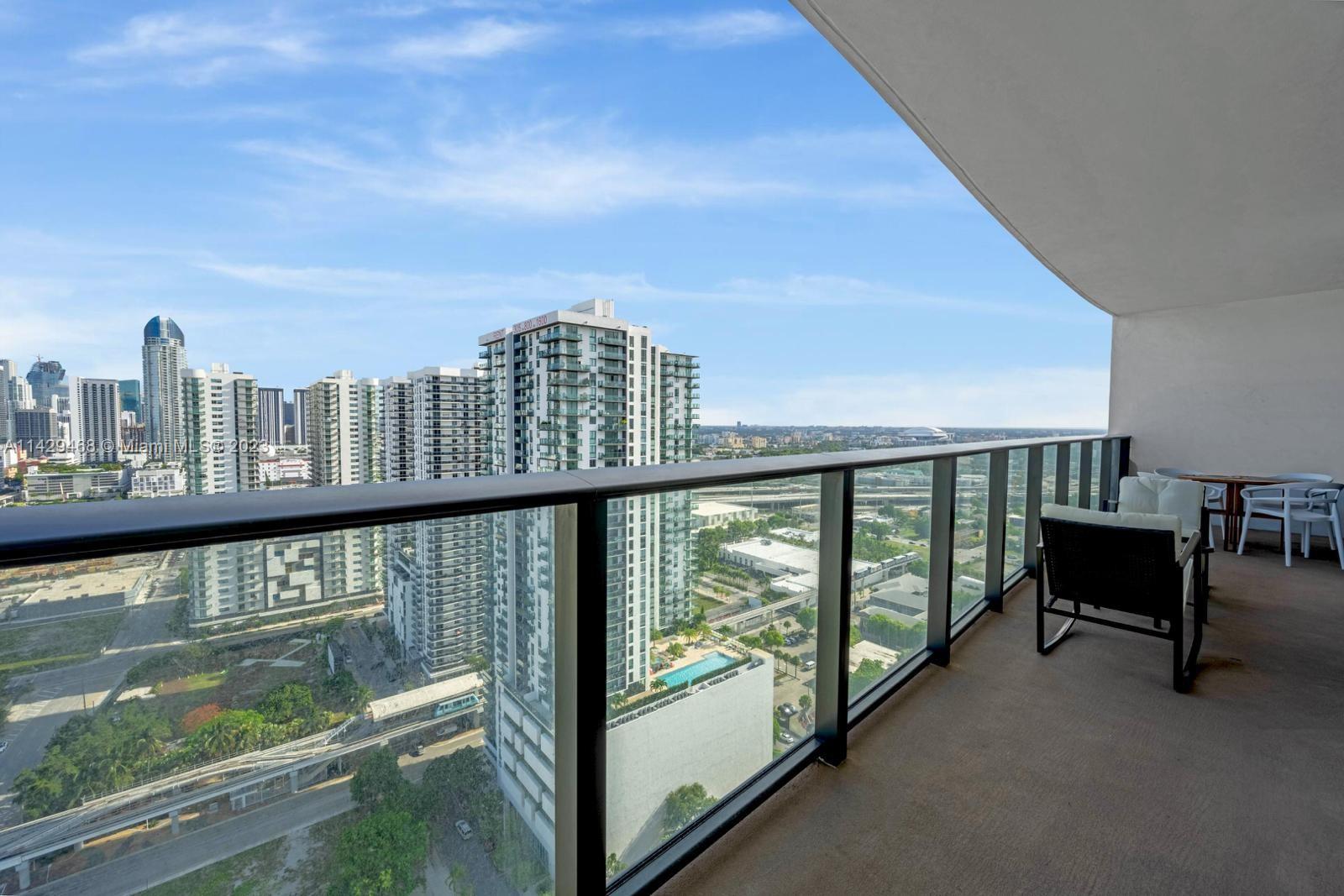 Photo 17 of Canvas Condo Apt 2809 in Miami - MLS A11429468
