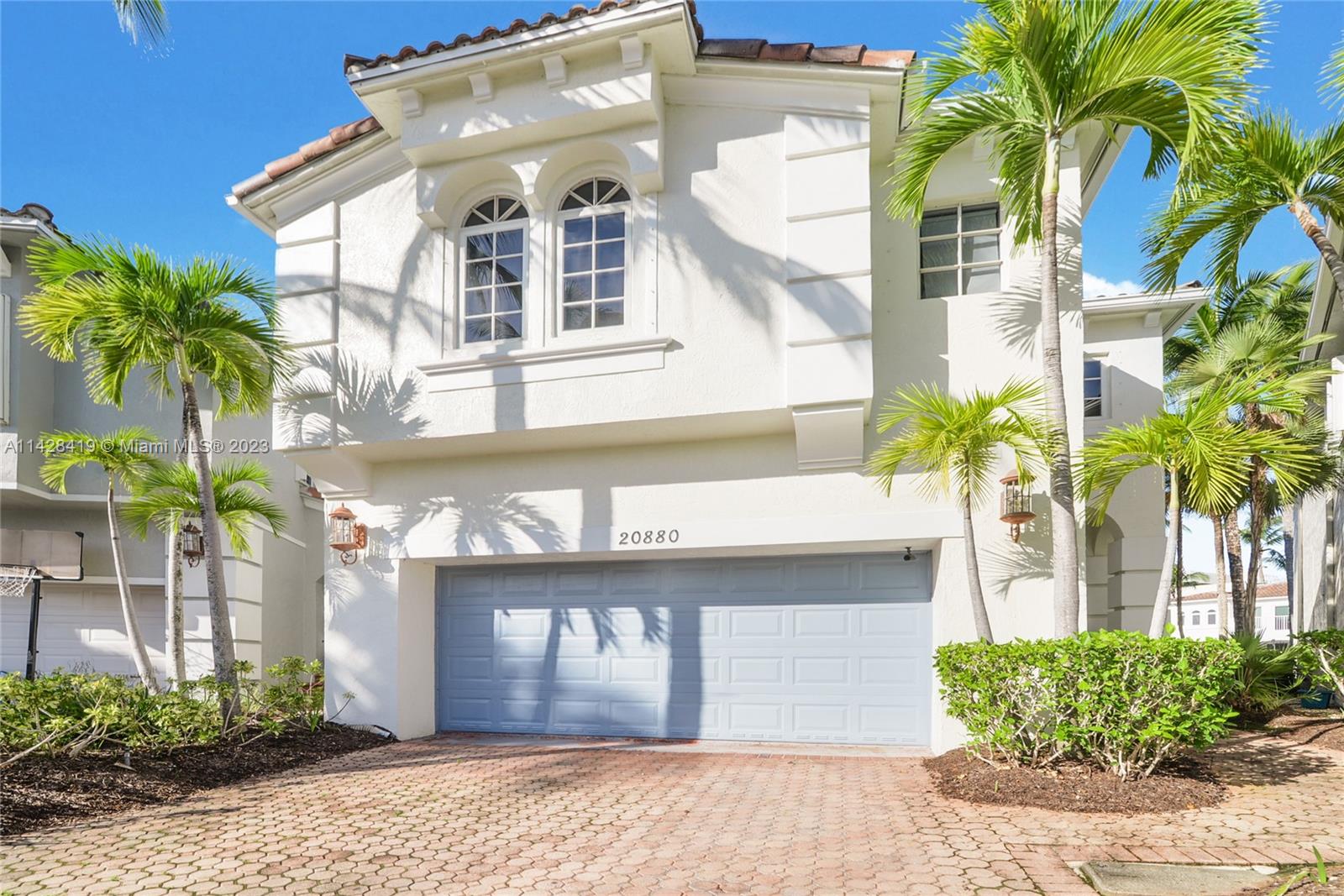Aventura Lakes Homes