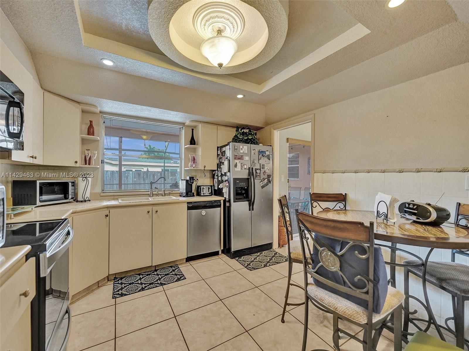 Listing Photo 9