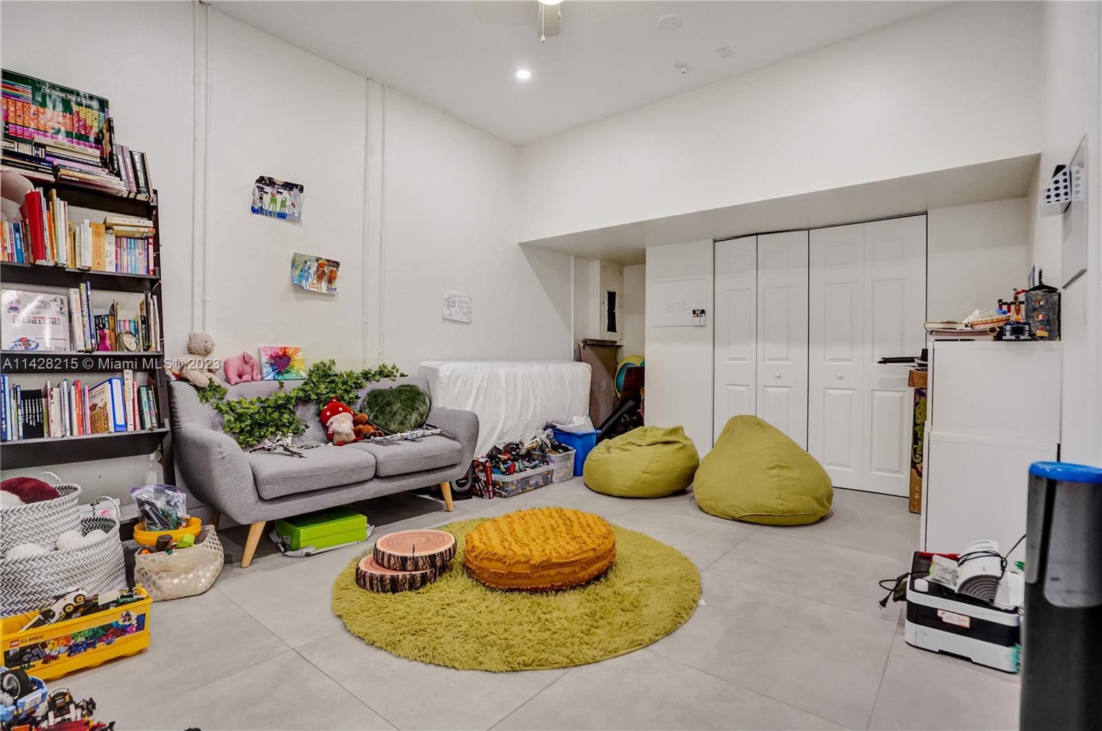 Listing Photo 20