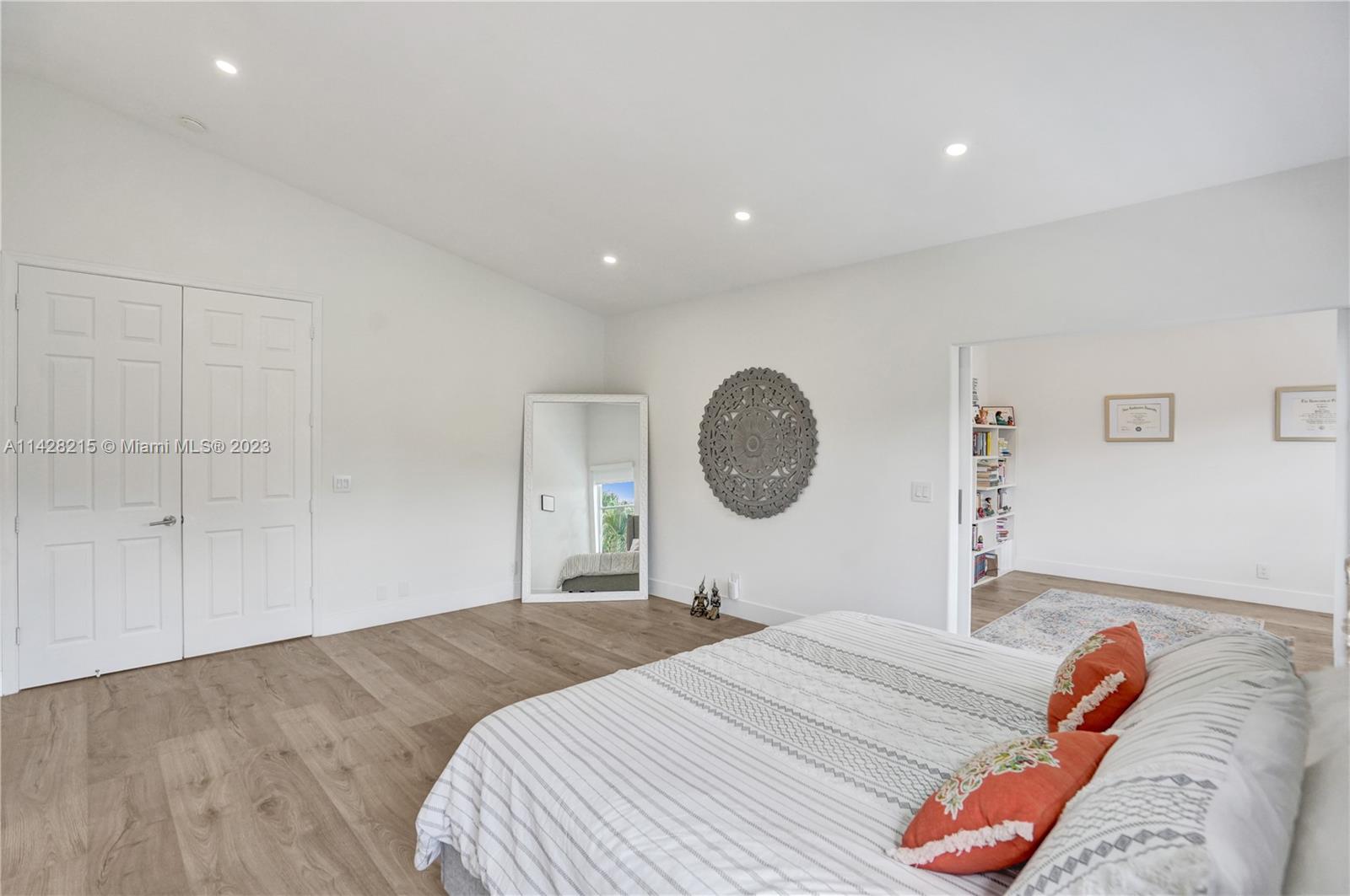 Listing Photo 23