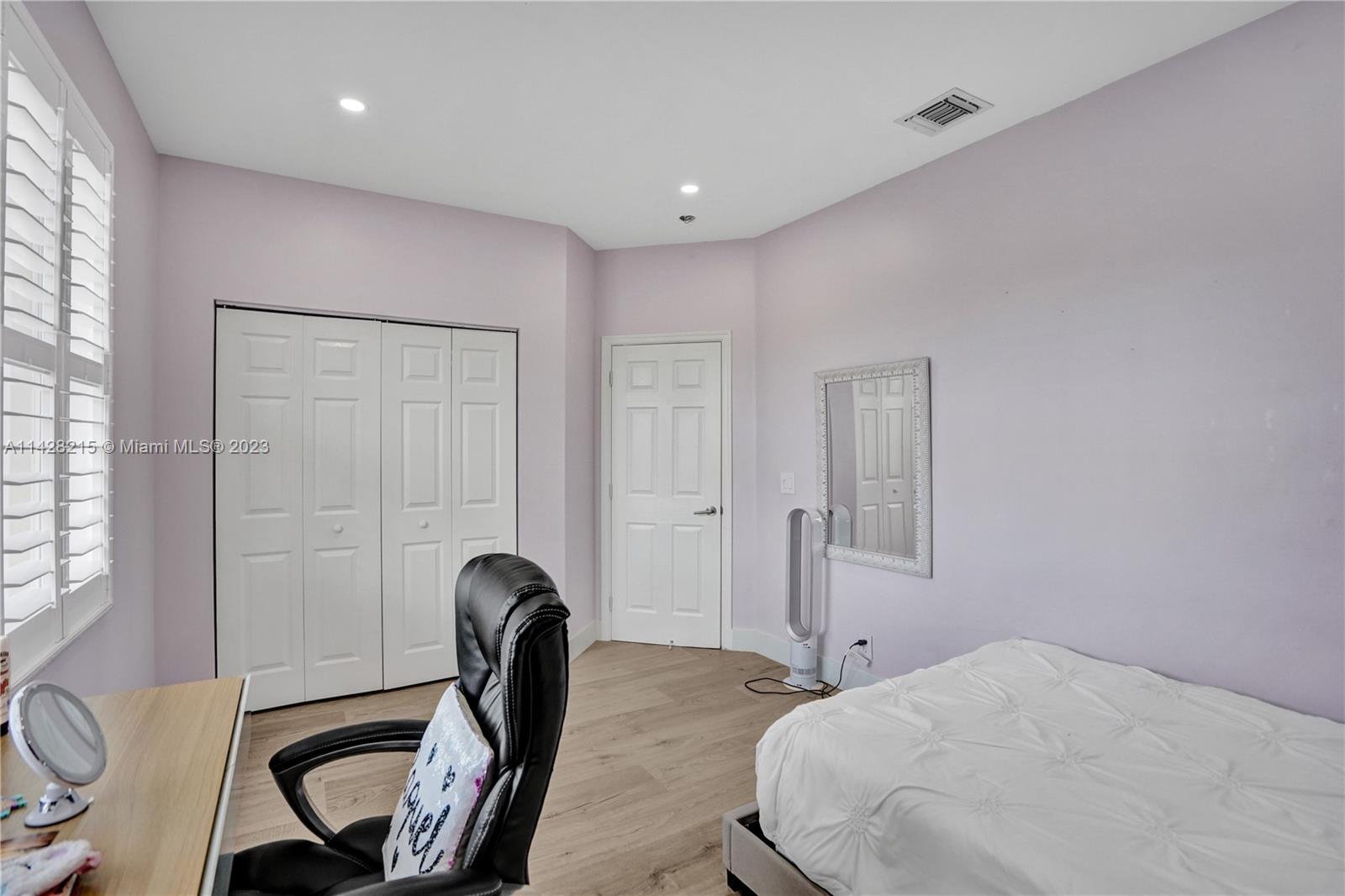 Listing Photo 34