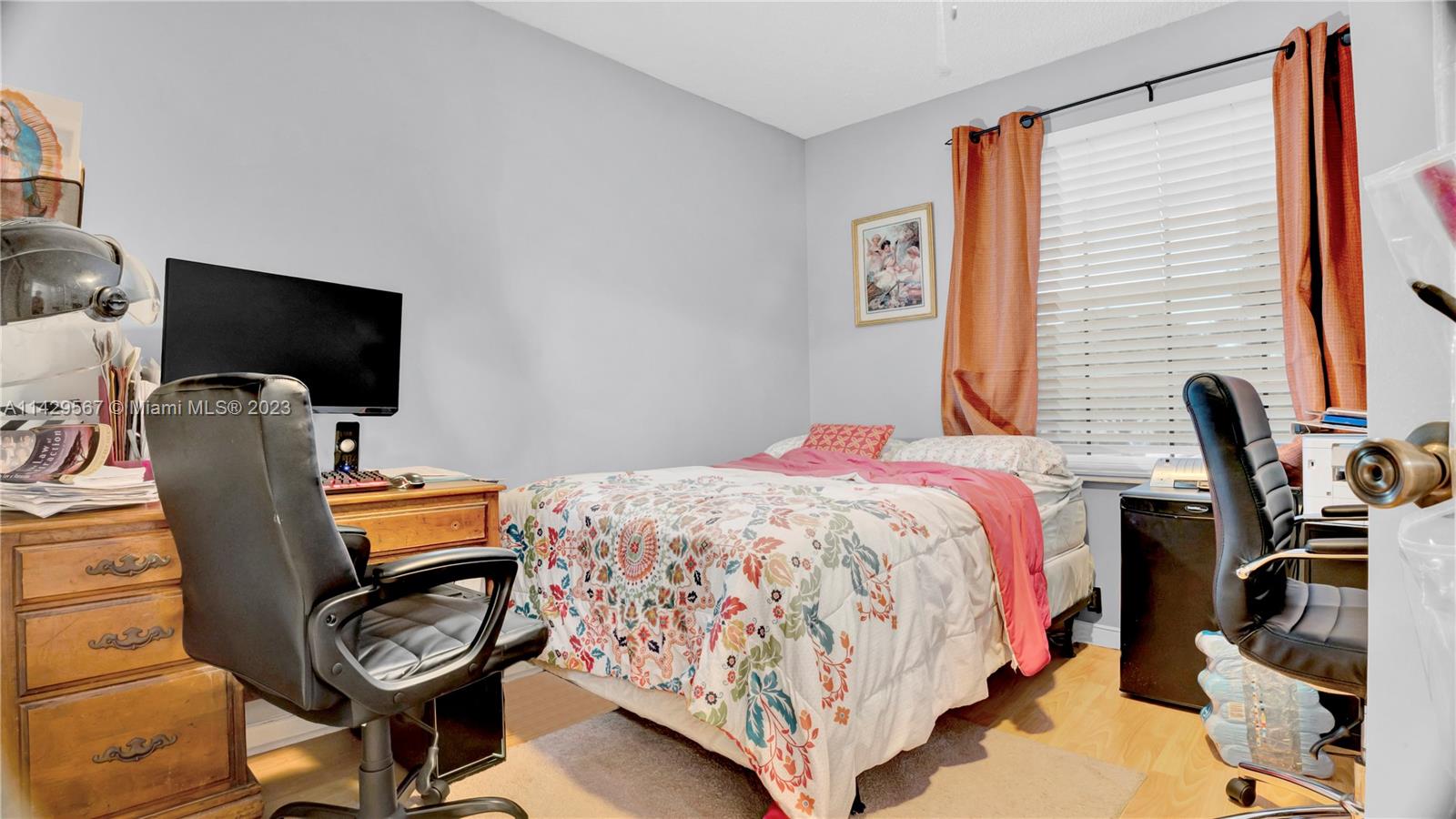 Listing Photo 14