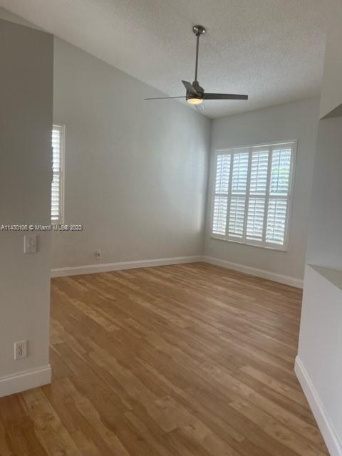 Photo 5 of 816 Savannah Falls Dr in Weston - MLS A11430106