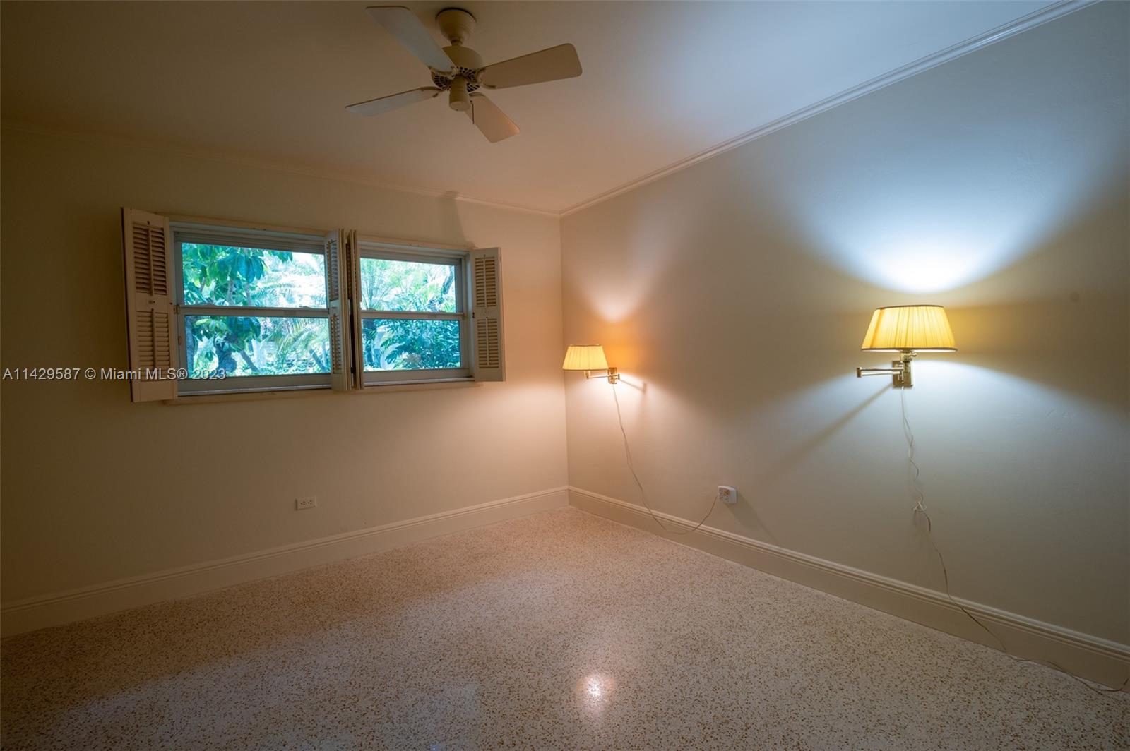 Listing Photo 10