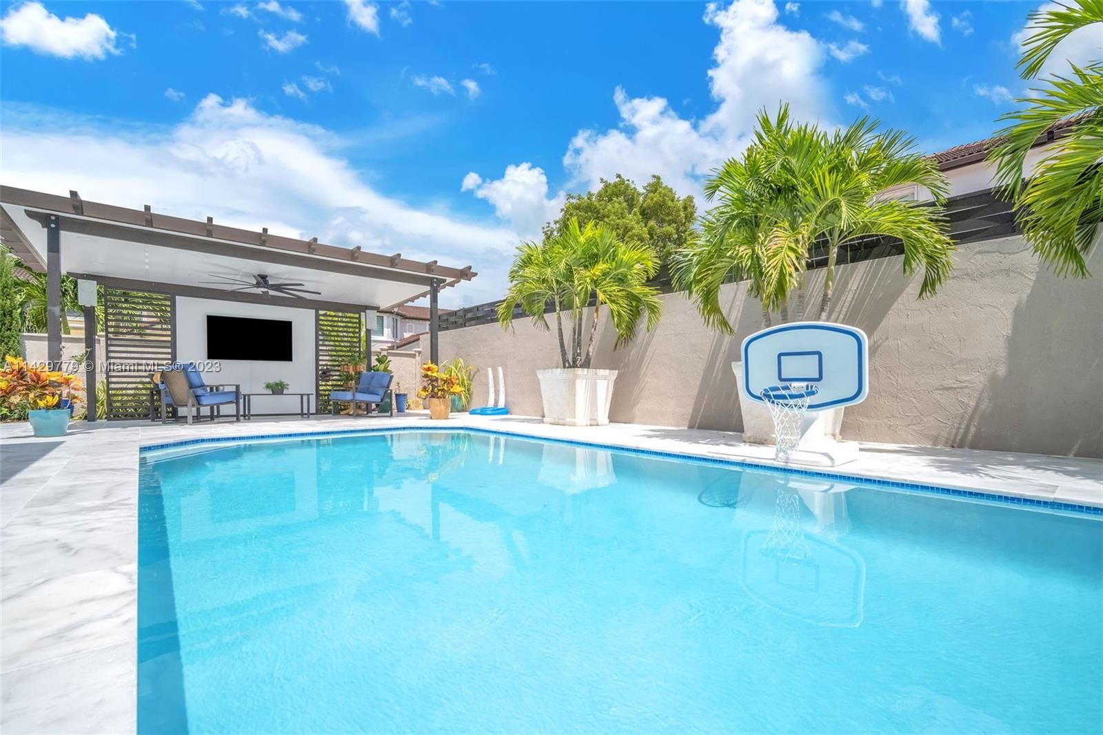 Listing Photo 18