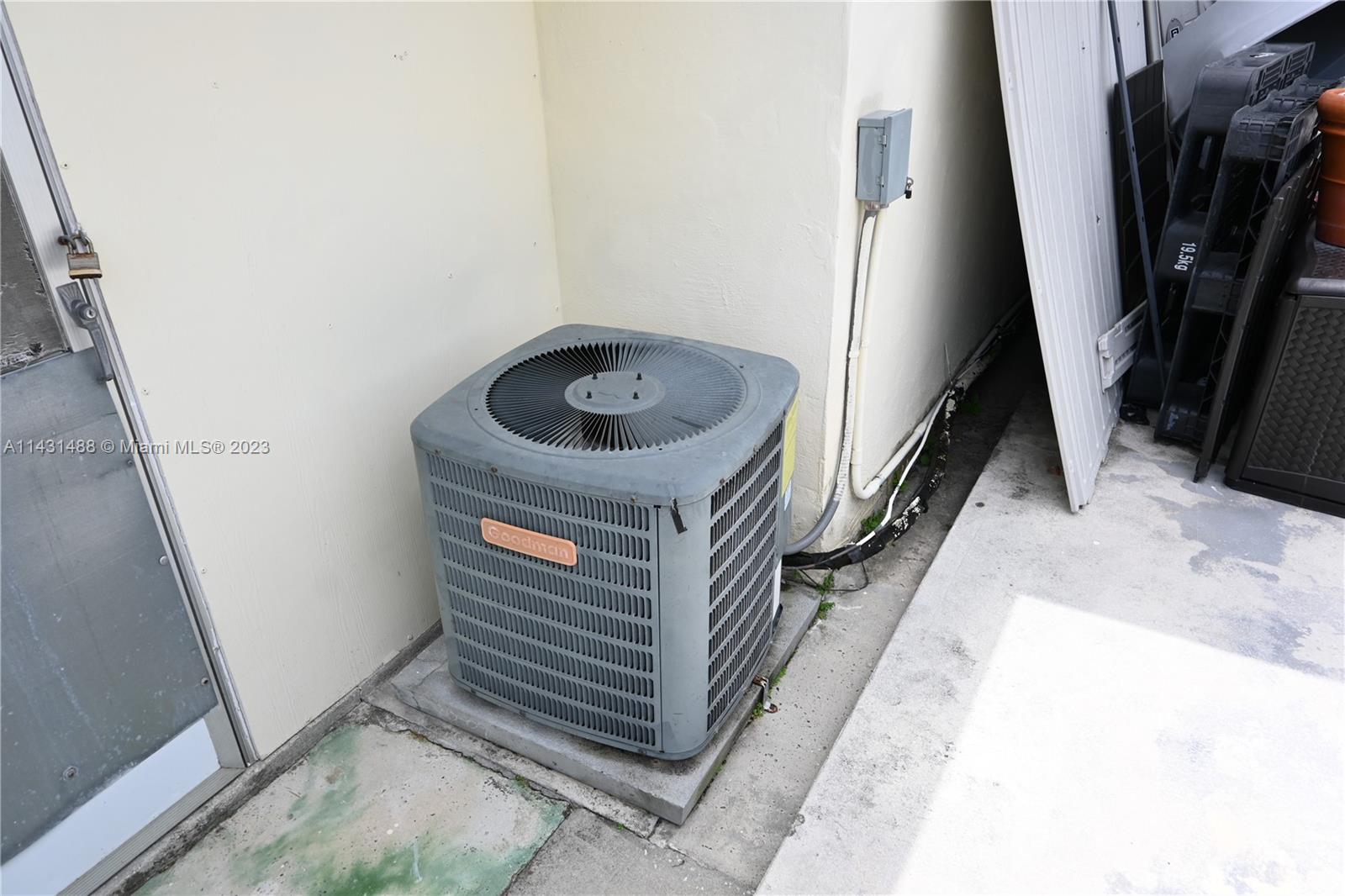 Listing Photo 9