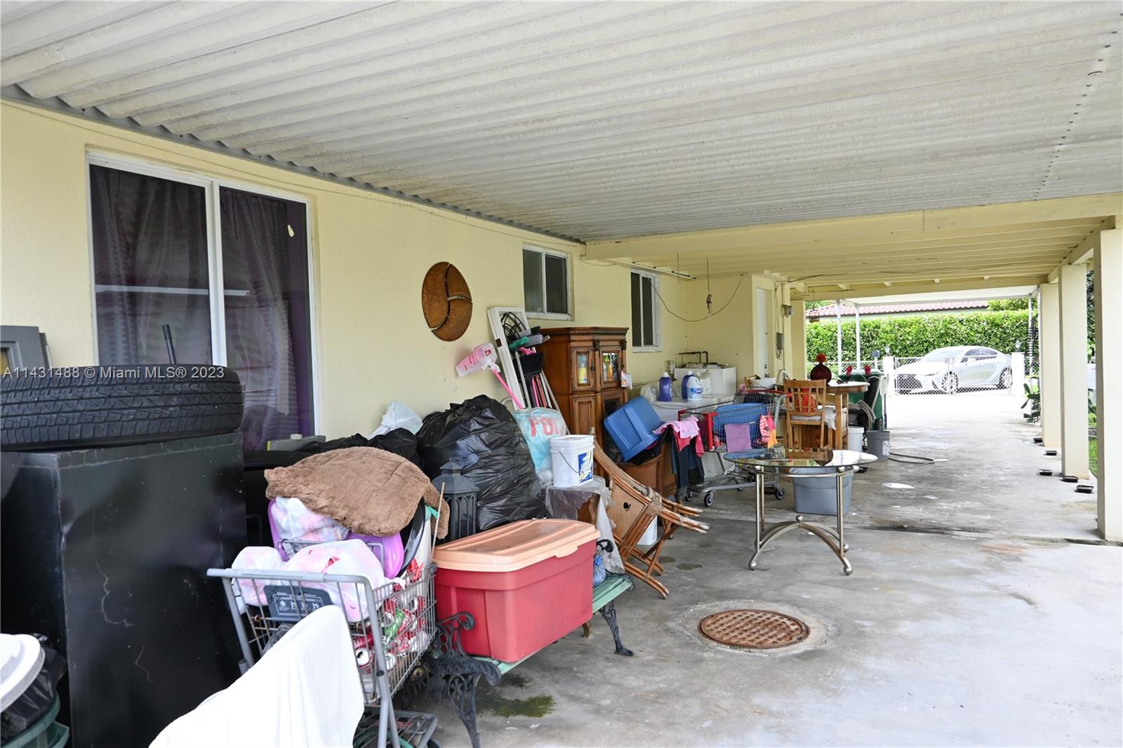 Listing Photo 11