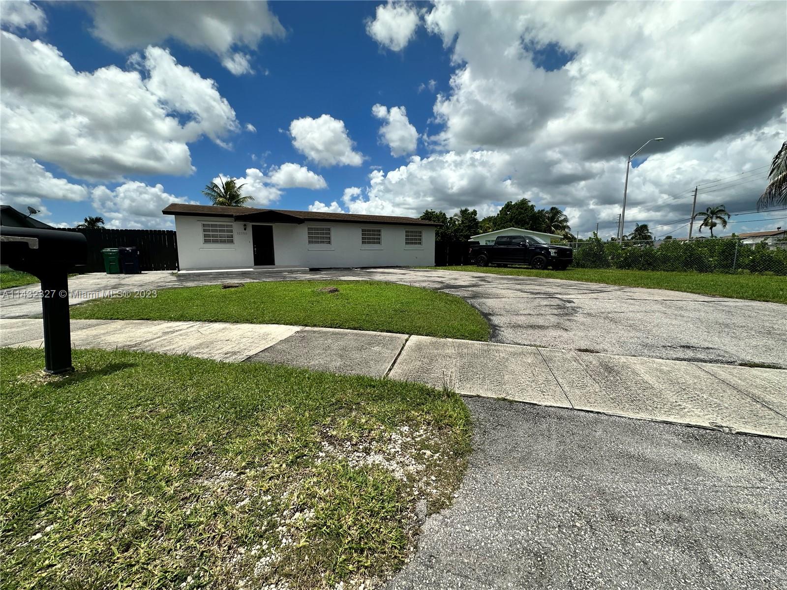 12250 SW 198th St, Miami, FL 33177