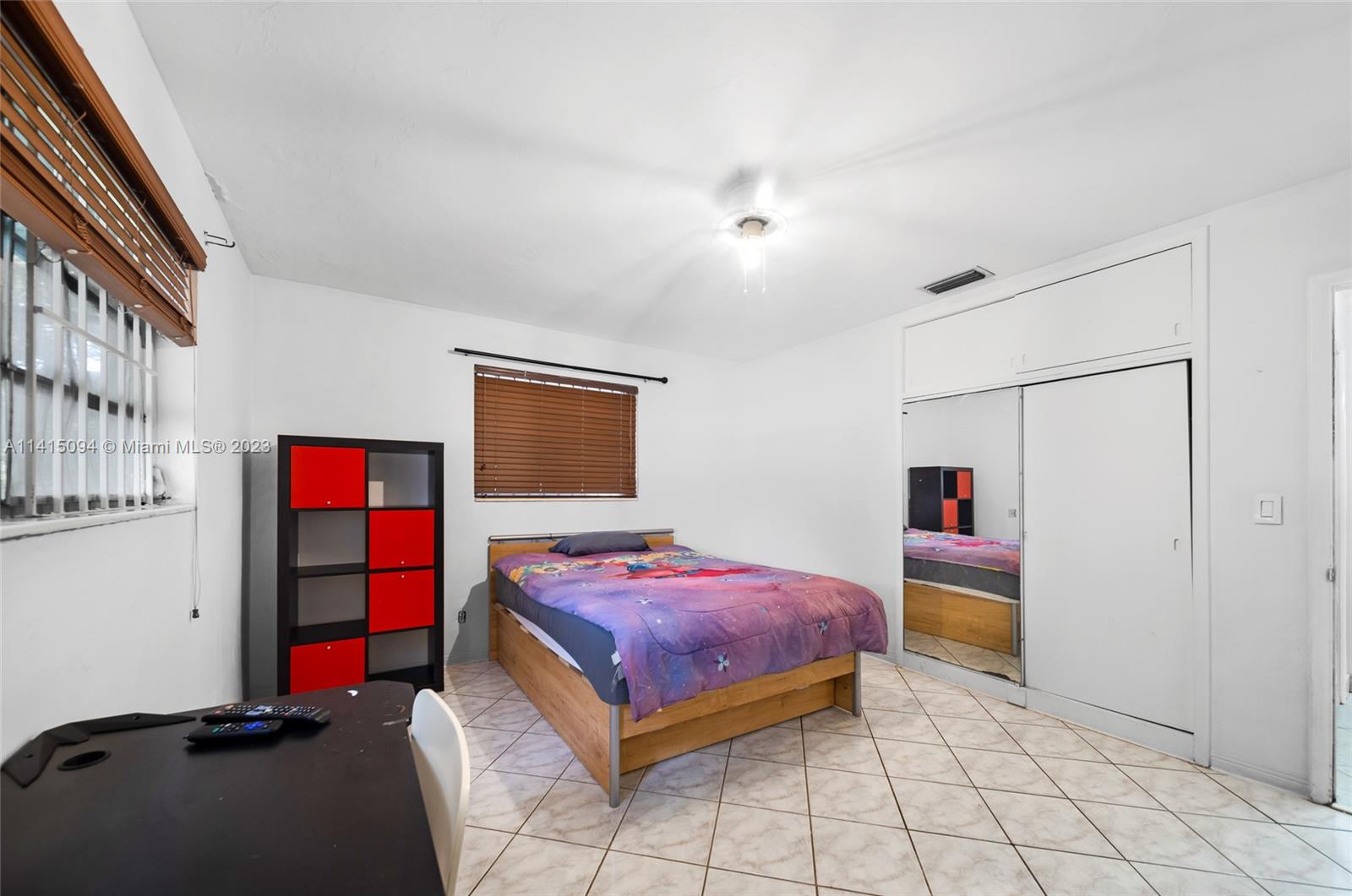 Listing Photo 12