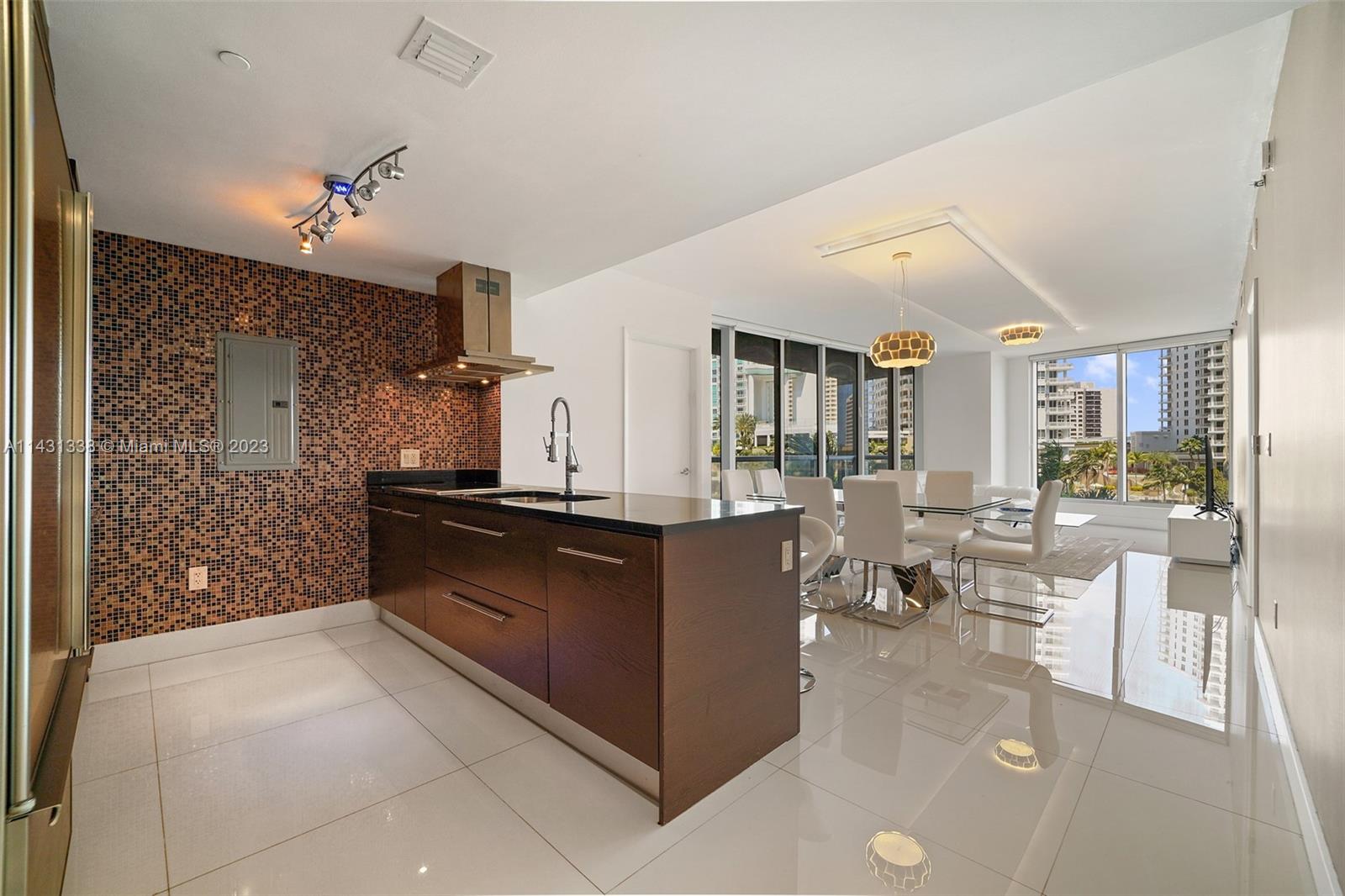 495 Brickell Ave 402, Miami, FL 33131