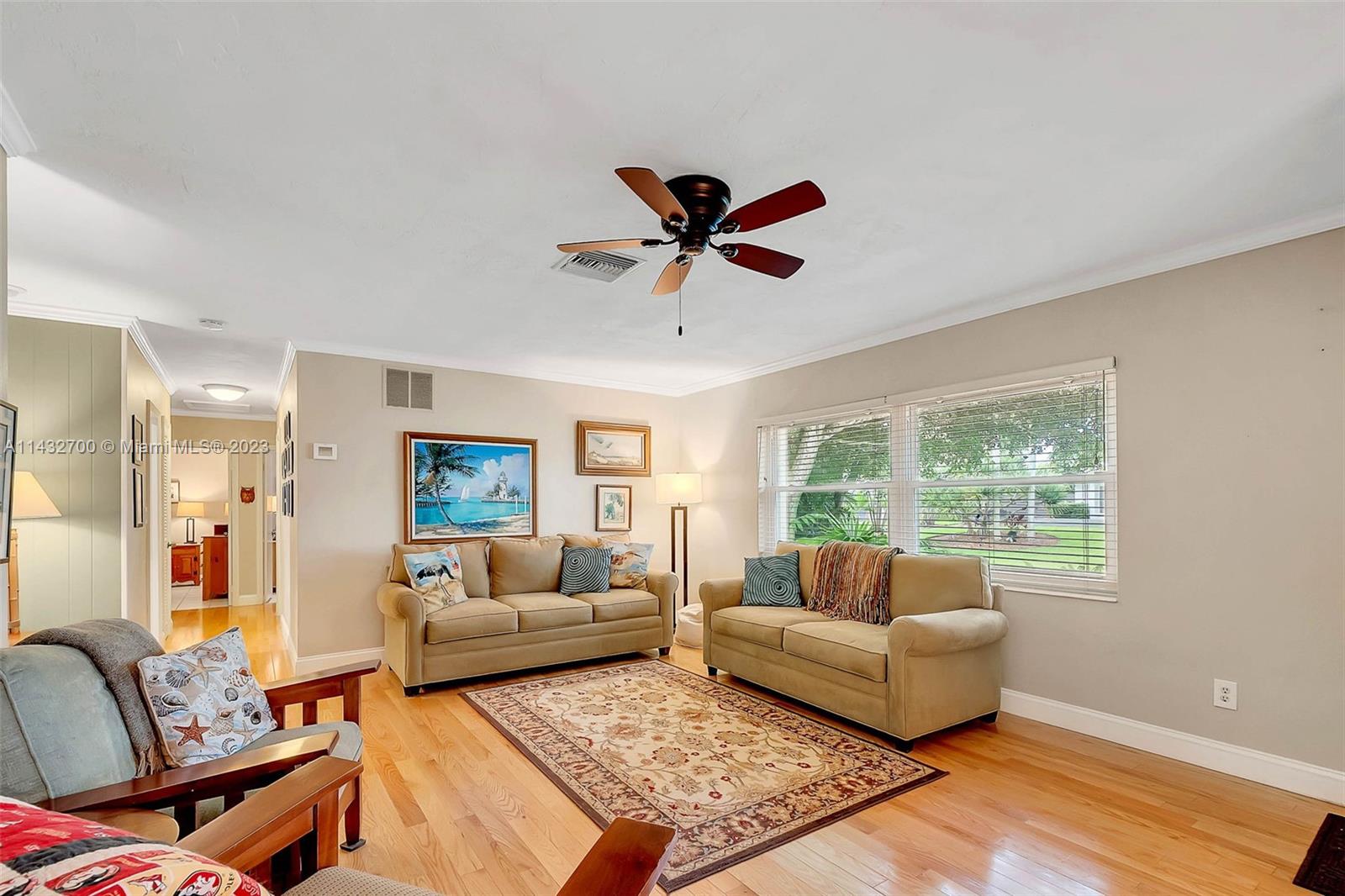 Listing Photo 10