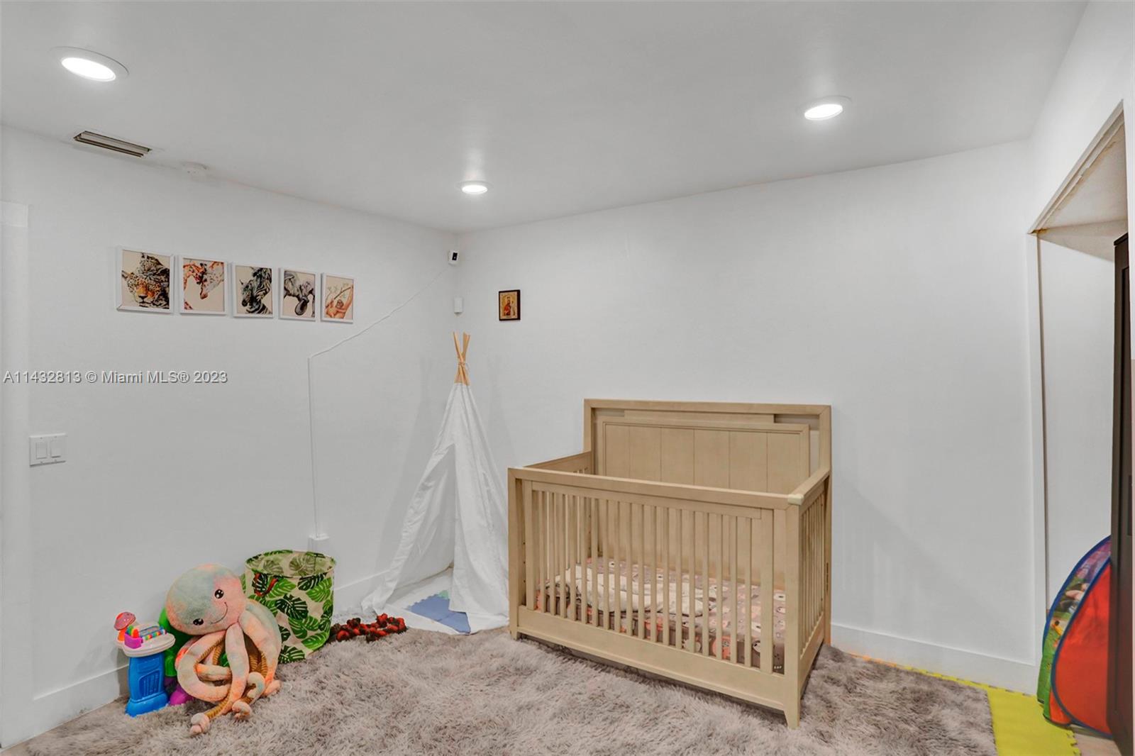 Listing Photo 18