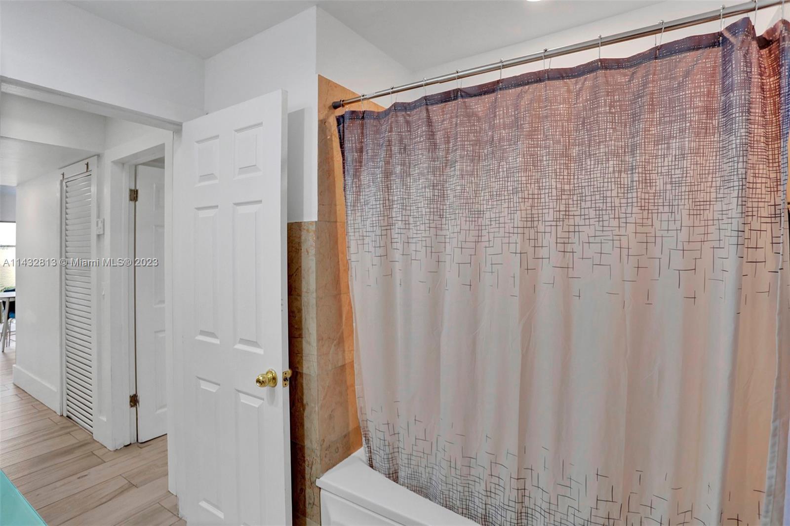 Listing Photo 21