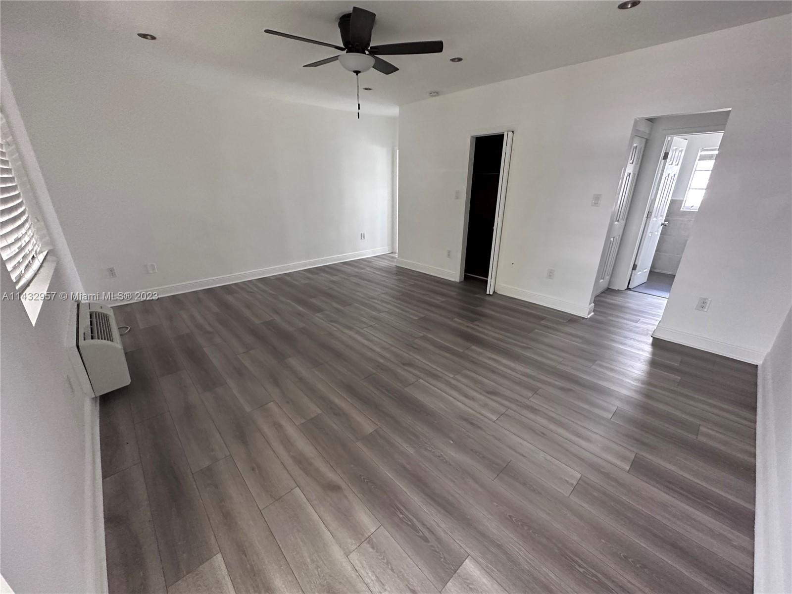 Studio close to Miami Beaches. Not assigned parking, excellent conditions. Unit features gas range, oven, refrigerator, NO MICROWAVE. Utilities included, only water and garbage. DOES NOT INCLUDE SERVICE GAS. Building features on-site laundry, secured entrance, and lots of parking in street. Easy to show and fast approval process.