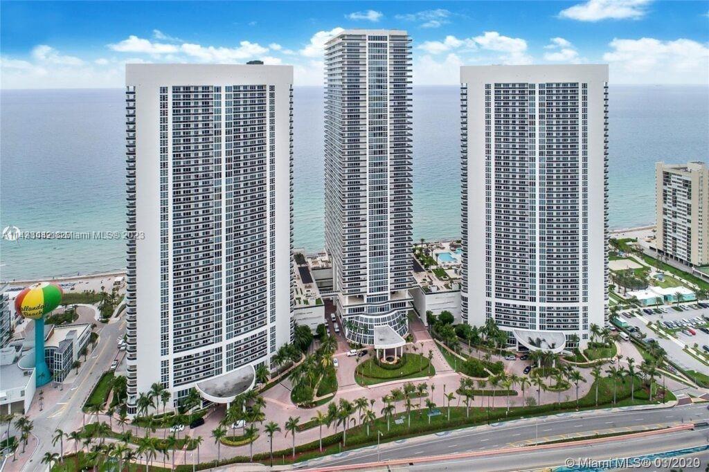 Photo 1 of Beach Club III Apt 2103 in Hallandale Beach - MLS A11433442