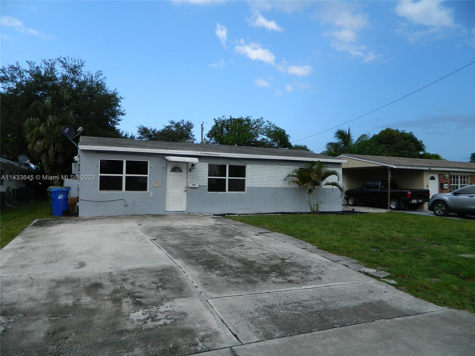 Photo 1 of 1340 SW 34th Ave in Fort Lauderdale - MLS A11433645
