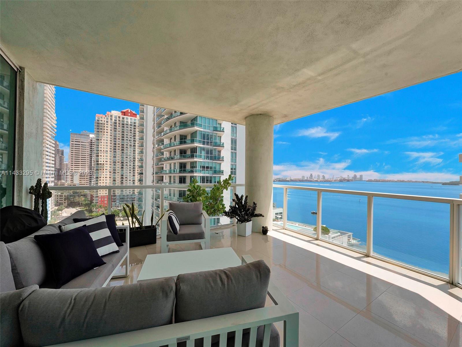 Photo 2 of The Emerald At Brickell Apt 1501 in Miami - MLS A11433295