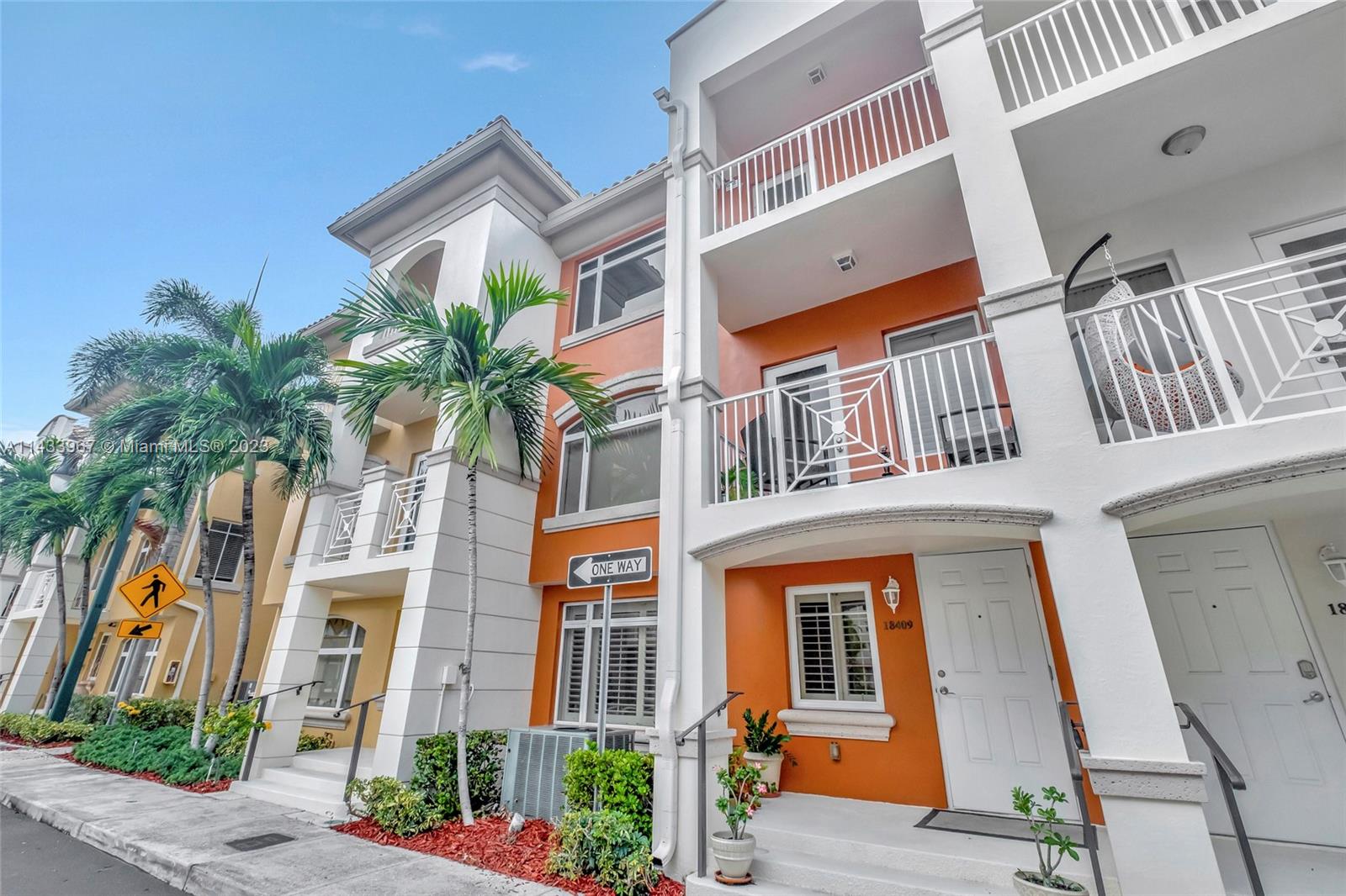 BEAUTIFUL TRI-LEVEL TOWNHOUSE IN BEAUTIFUL AVENTURA.  BRING YOUR PICKEST BUYERS THIS ONE WON'T LAST.  GATED COMMUNITY, DESIRABLE SCHOOLS, SHOPPING MALL AND WALKING DISTANCE TO WORSHIP CENTER.  TONS OF UPGRADES AND STAINLESS APPLIANCES.  MUST SEE TO APPRECIATE.  PLEASE SEE BROKER REMARKS FOR HOA AND SHOWING INSTRUCTIONS.