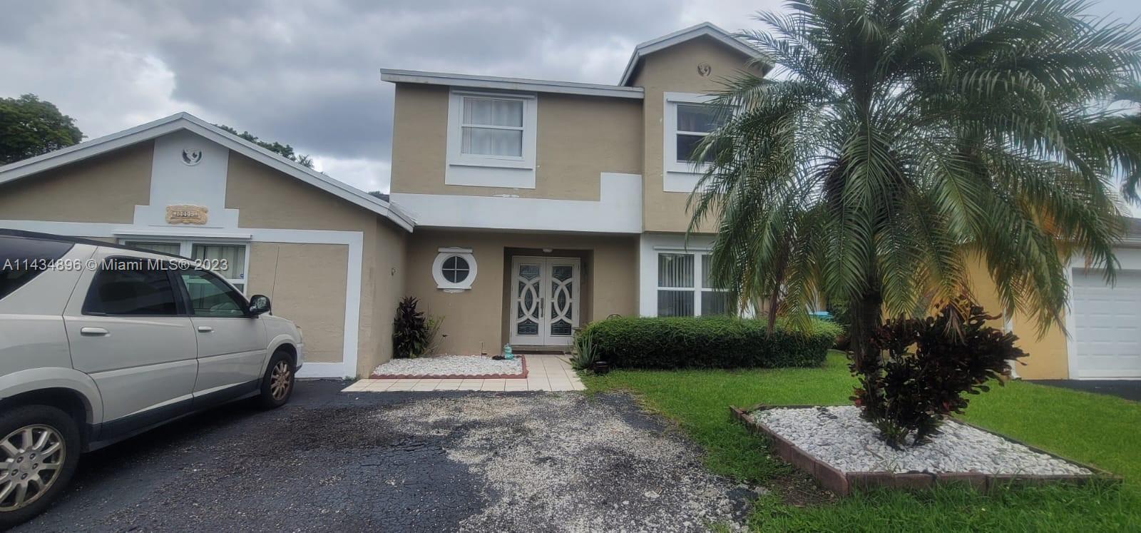 Photo 1 of 14445 SW 92nd Ter in Miami - MLS A11434896