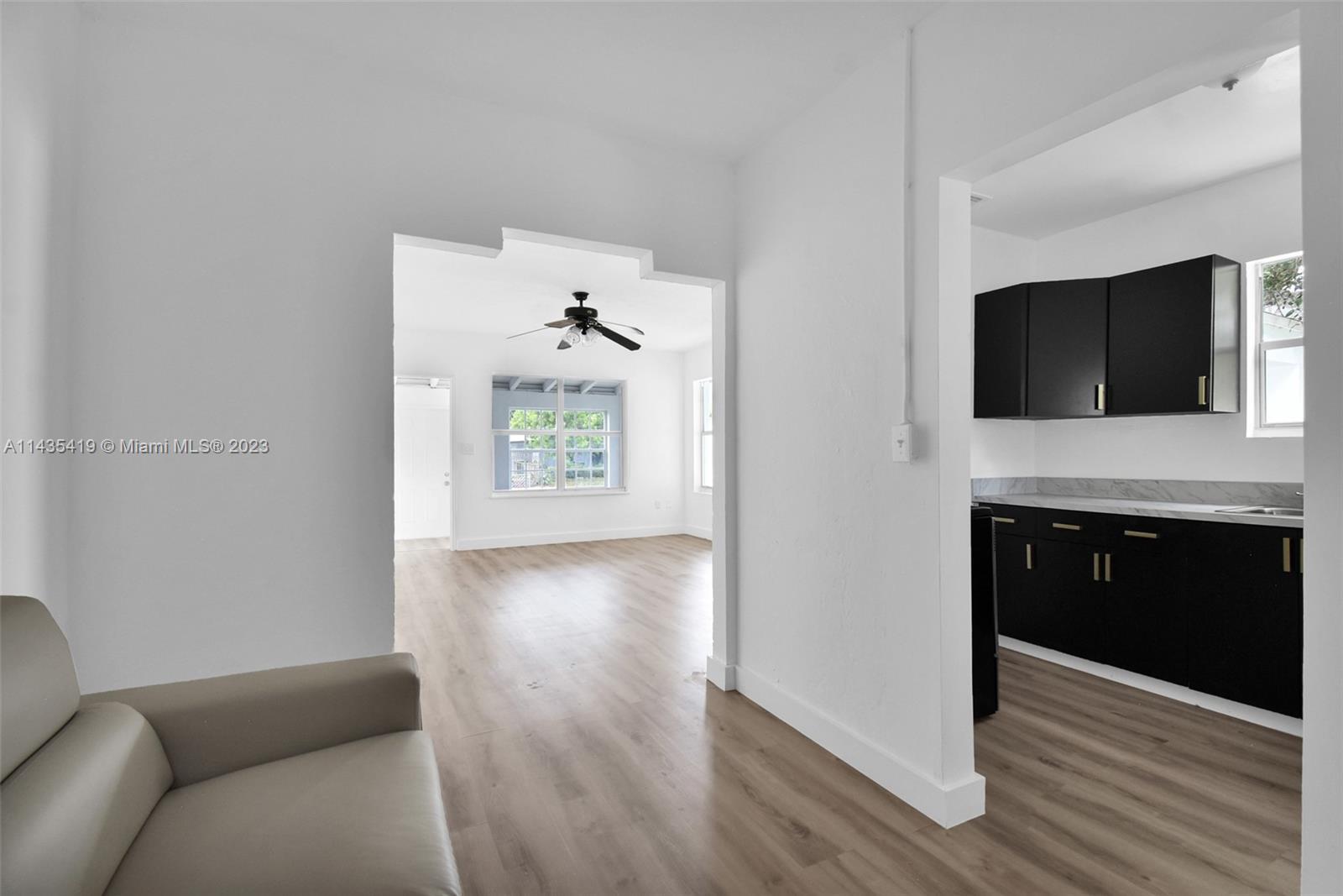 Listing Photo 10