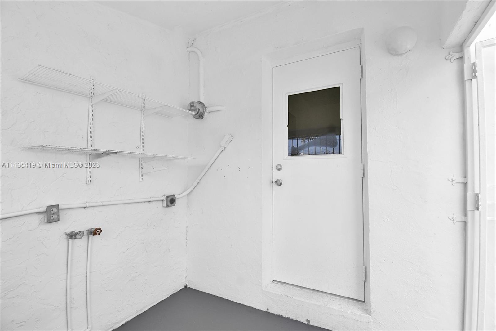 Listing Photo 11
