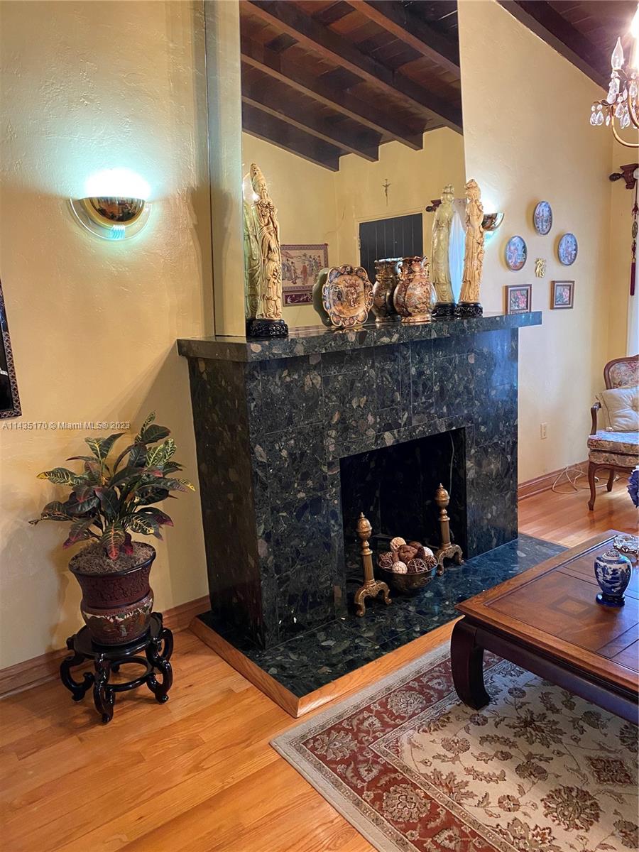 Listing Photo 14