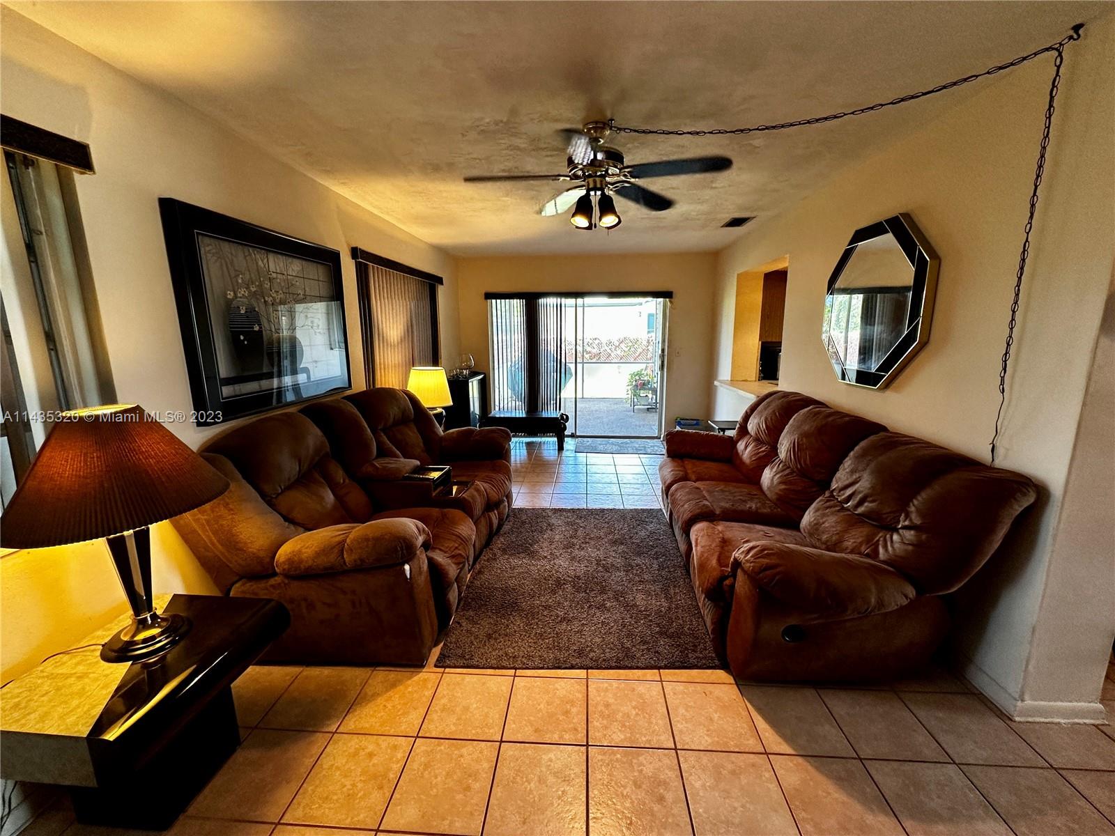 Listing Photo 14