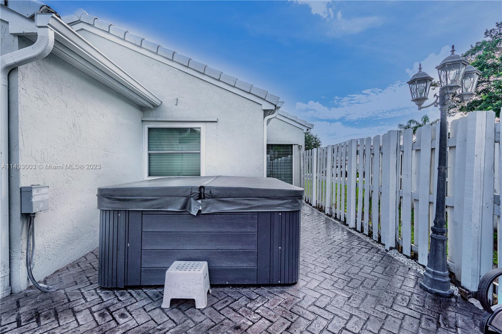Listing Photo 6