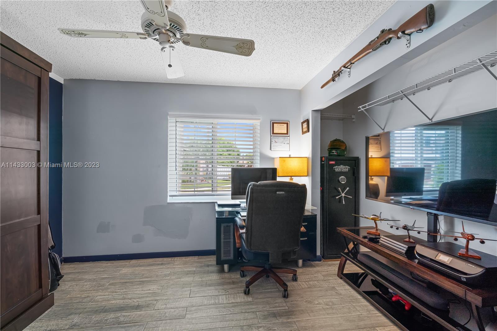Listing Photo 8