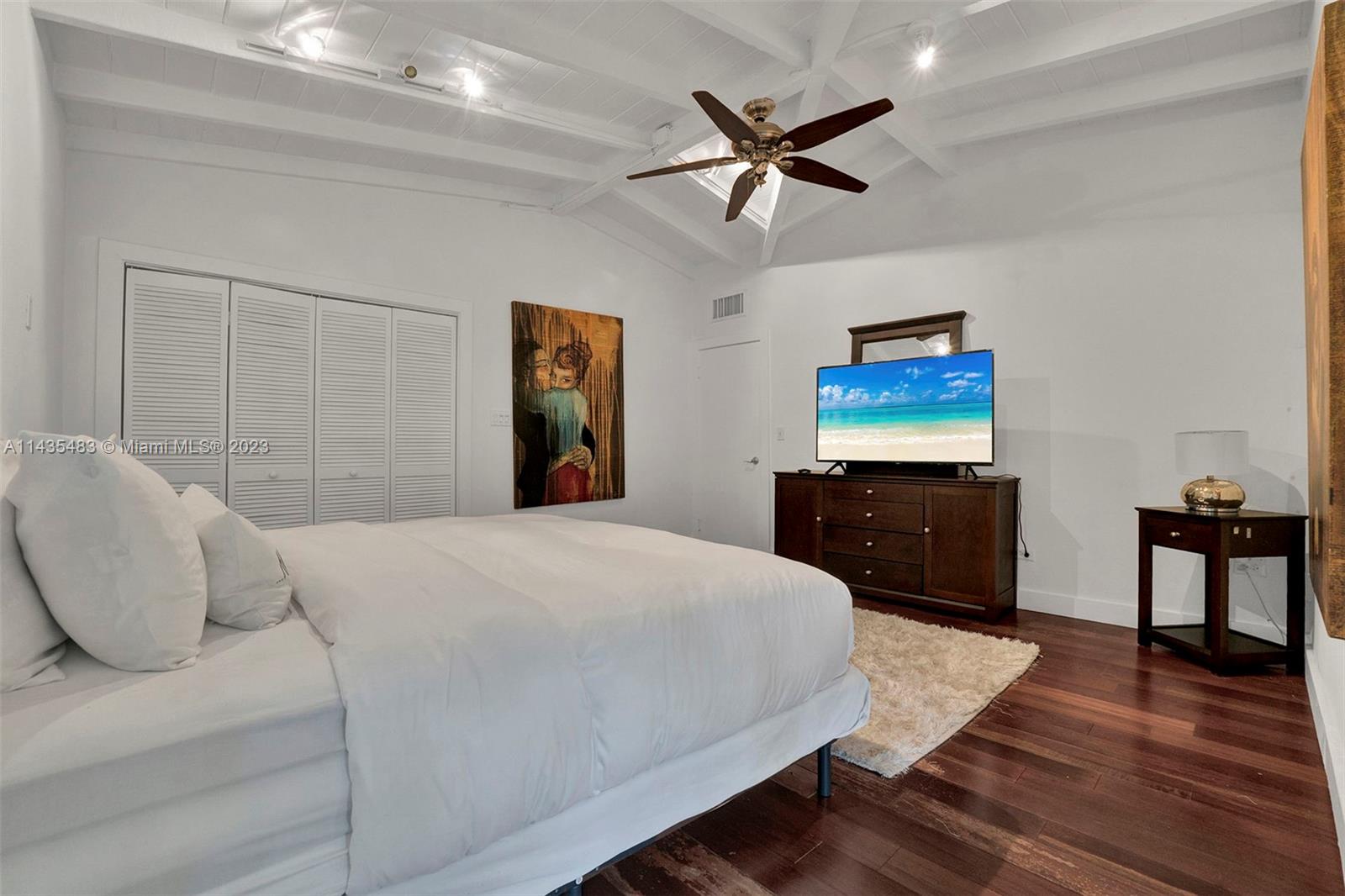 Listing Photo 17