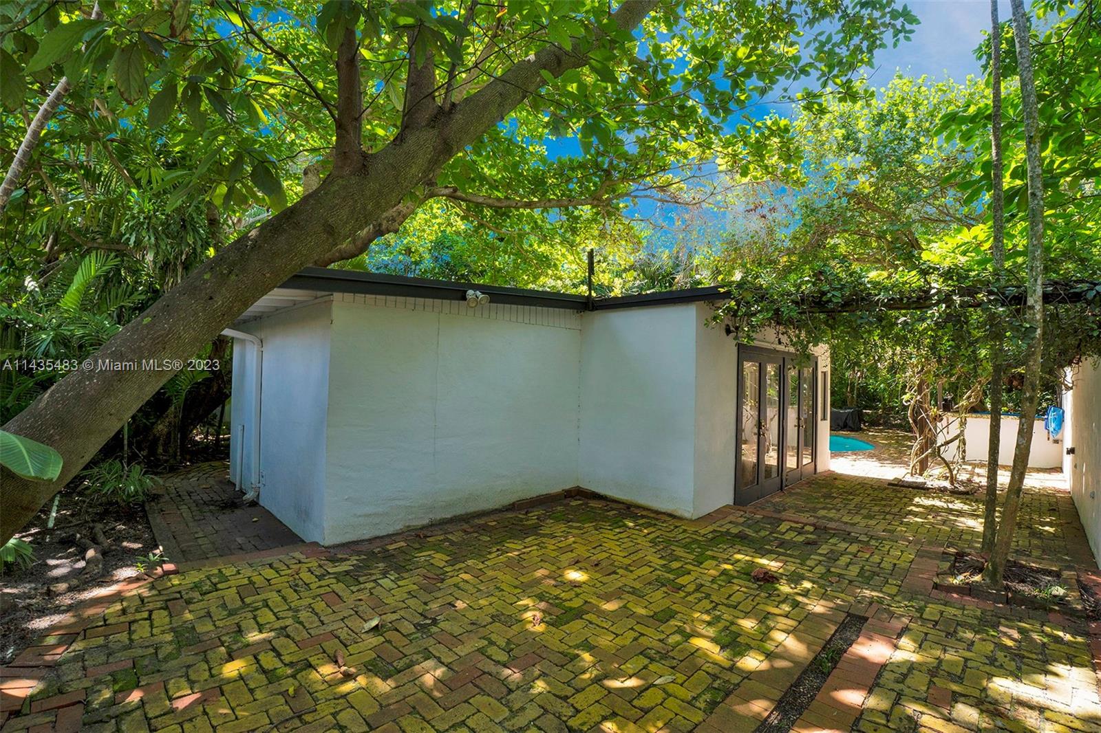 Listing Photo 5