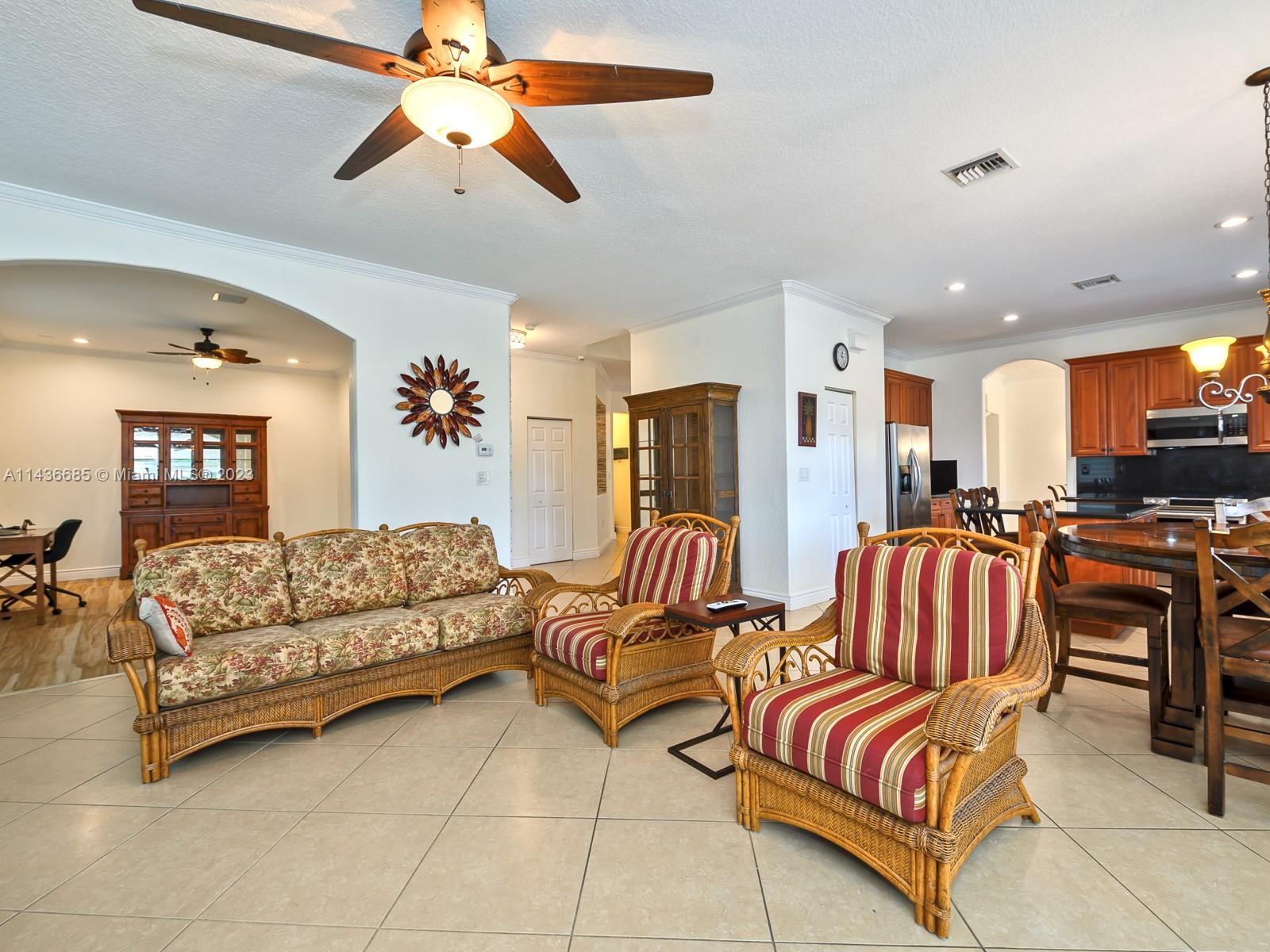 Listing Photo 15