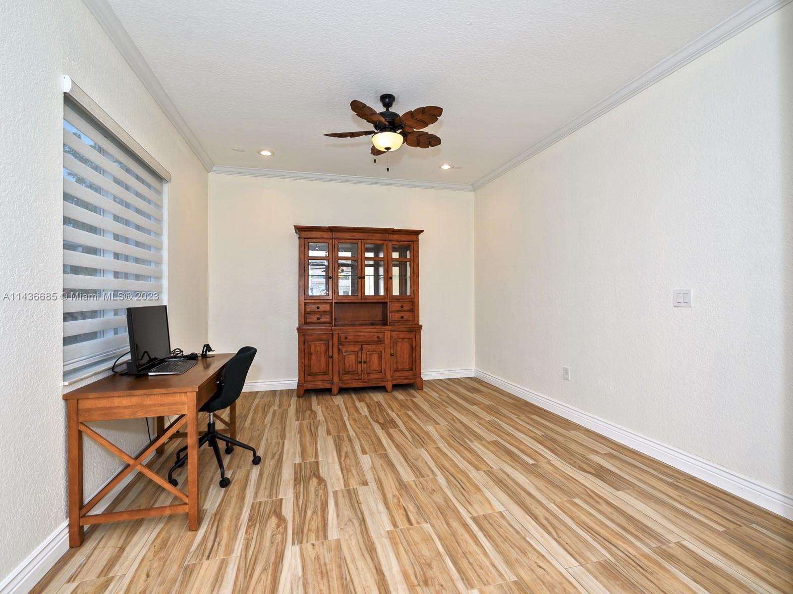 Listing Photo 16