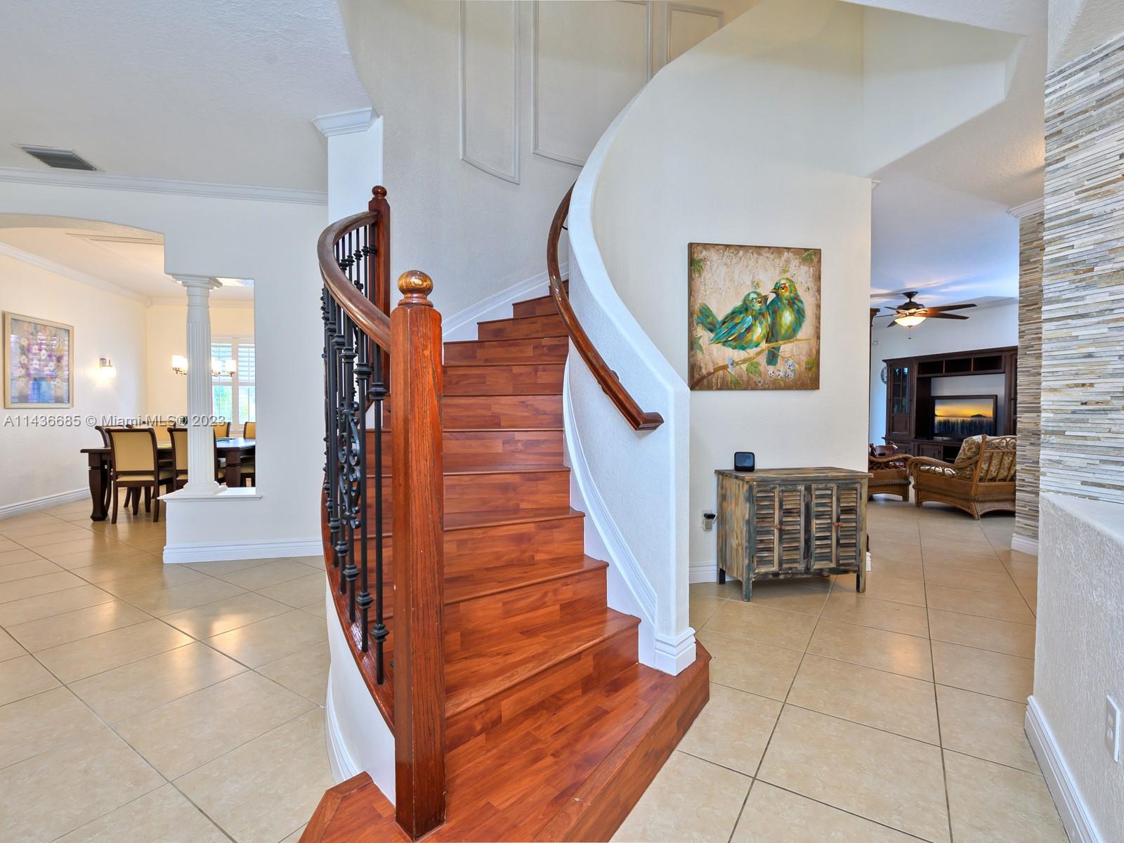 Listing Photo 8