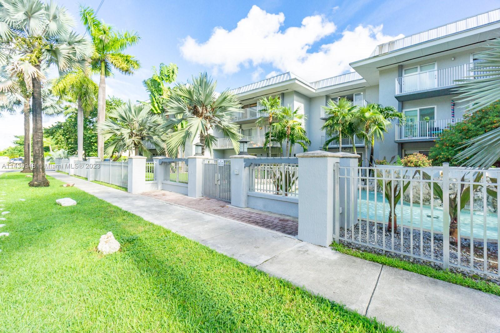 Wonderfully maintained 1/1.5 condo in Silver Palms at Dadeland! Rarely available unit with a large balcony overlooking the palm trees. Tile throughout and plenty of storage space. Quiet neighborhood, centrally located behind Dadeland, minutes to UM and close to major highways. Washer and dryer inside the​​‌​​​​‌​​‌‌​‌‌‌​​‌‌​‌‌‌​​‌‌​‌‌‌ unit.