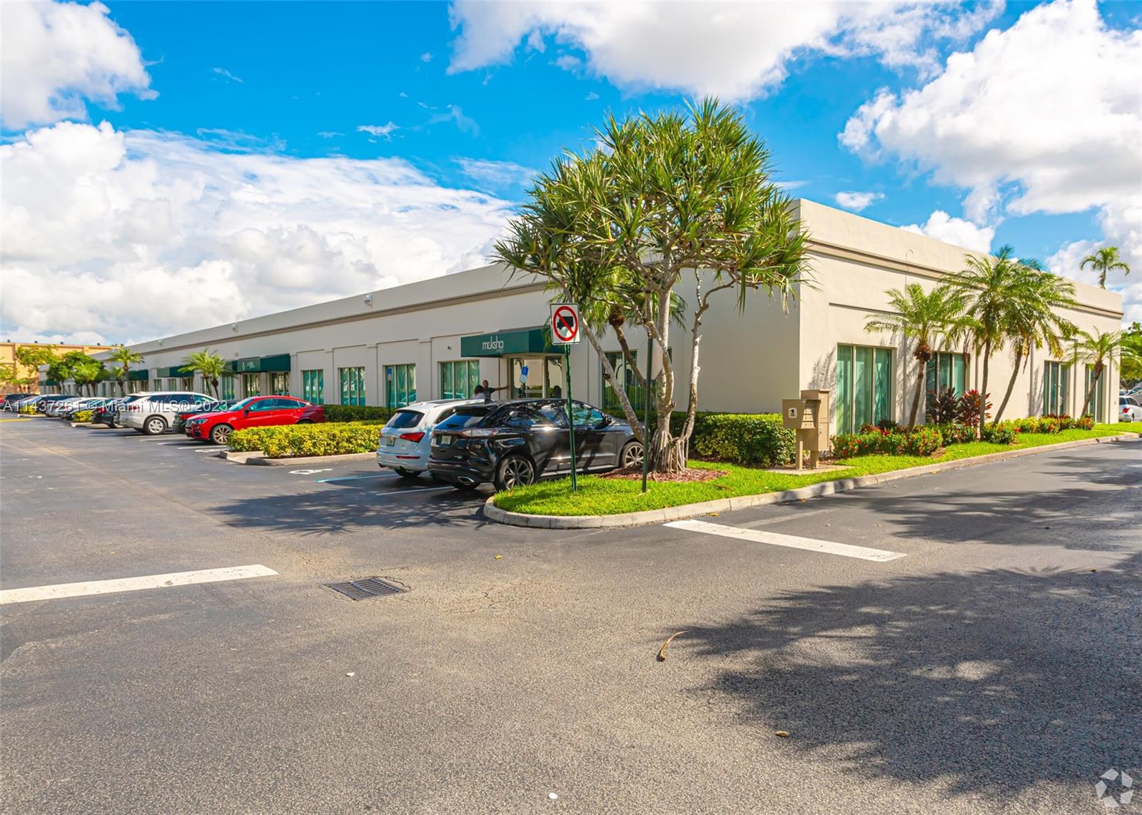 Undisclosed For Sale A11437261, FL