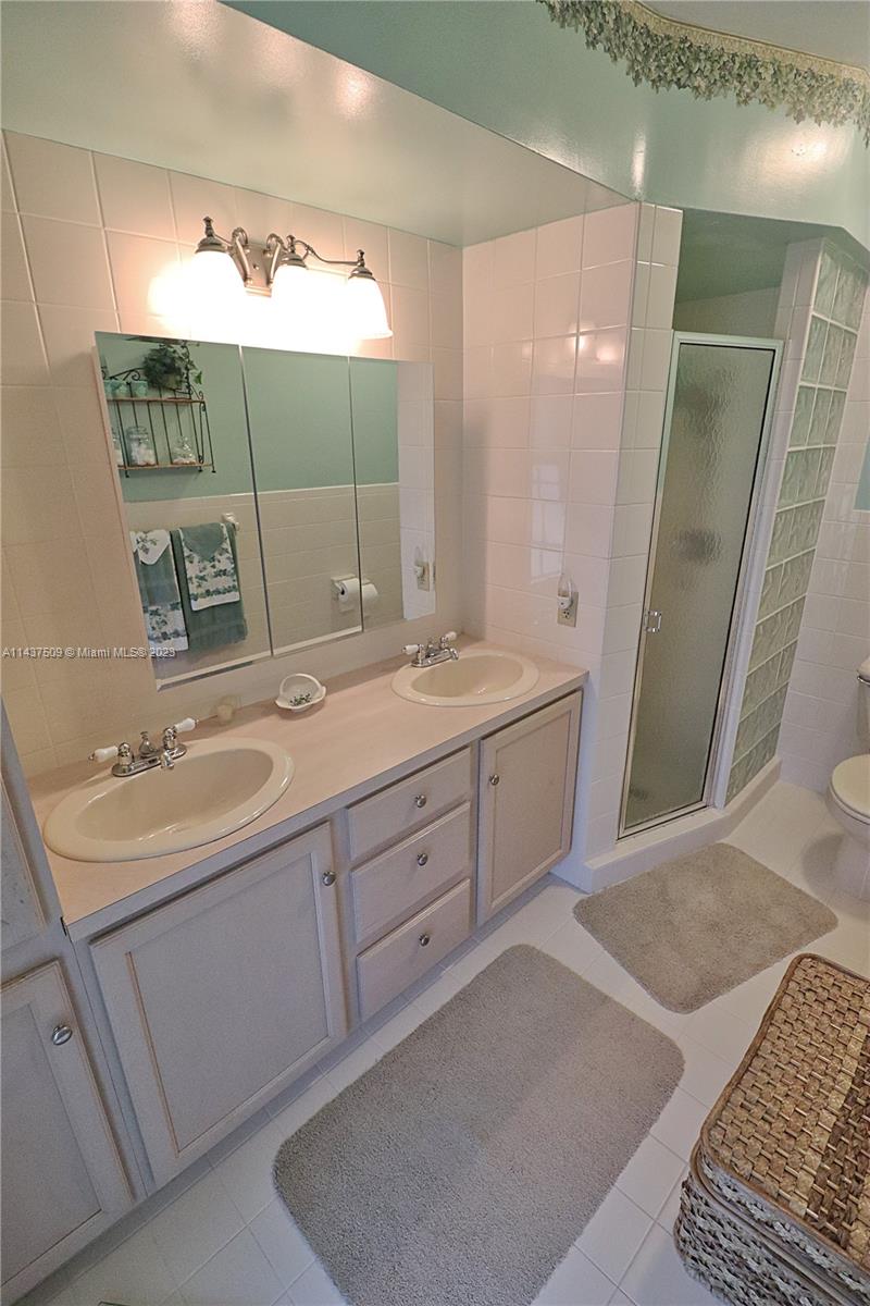 Listing Photo 15