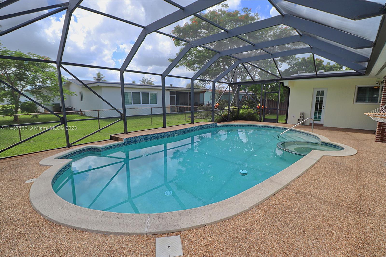 Listing Photo 22