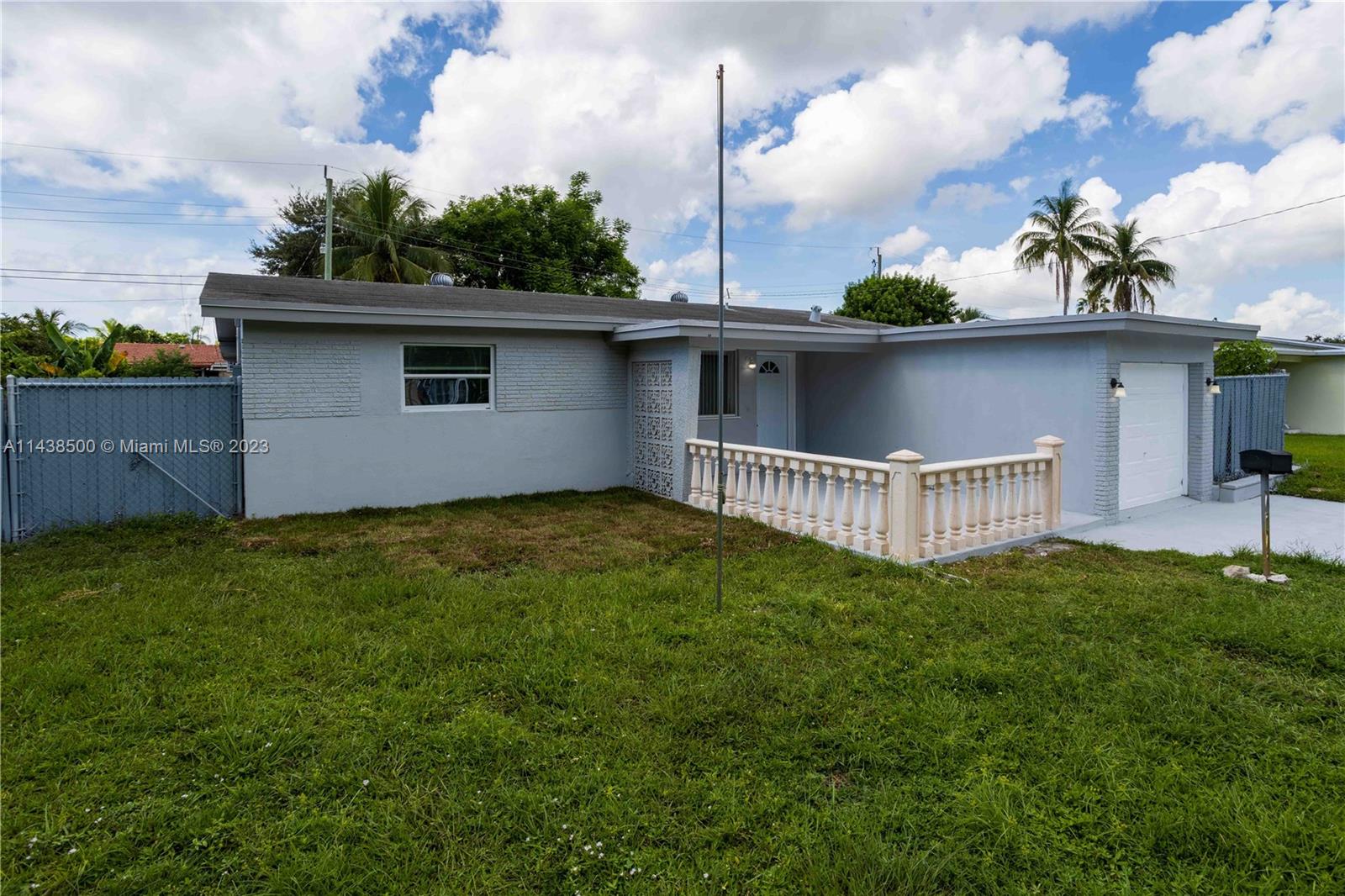 Listing Photo 14