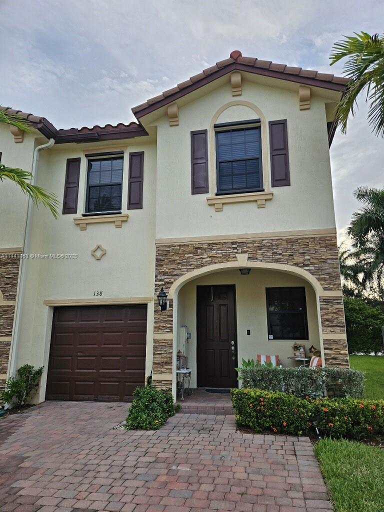 138 SE 33rd Ter  For Sale A11441053, FL