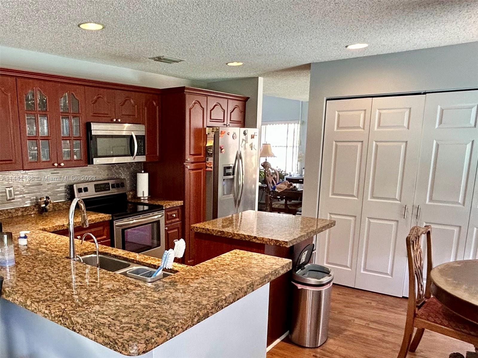 Listing Photo 15