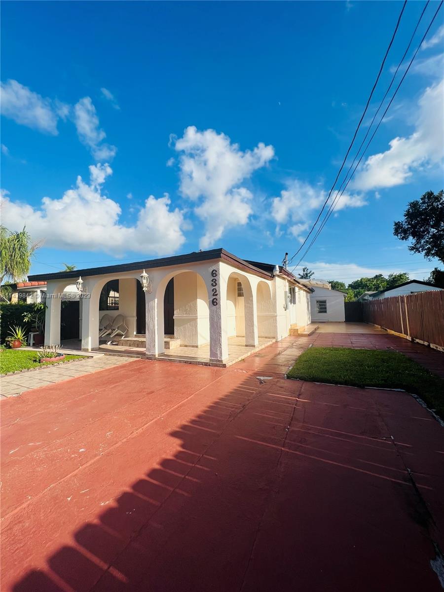 Listing Photo 1