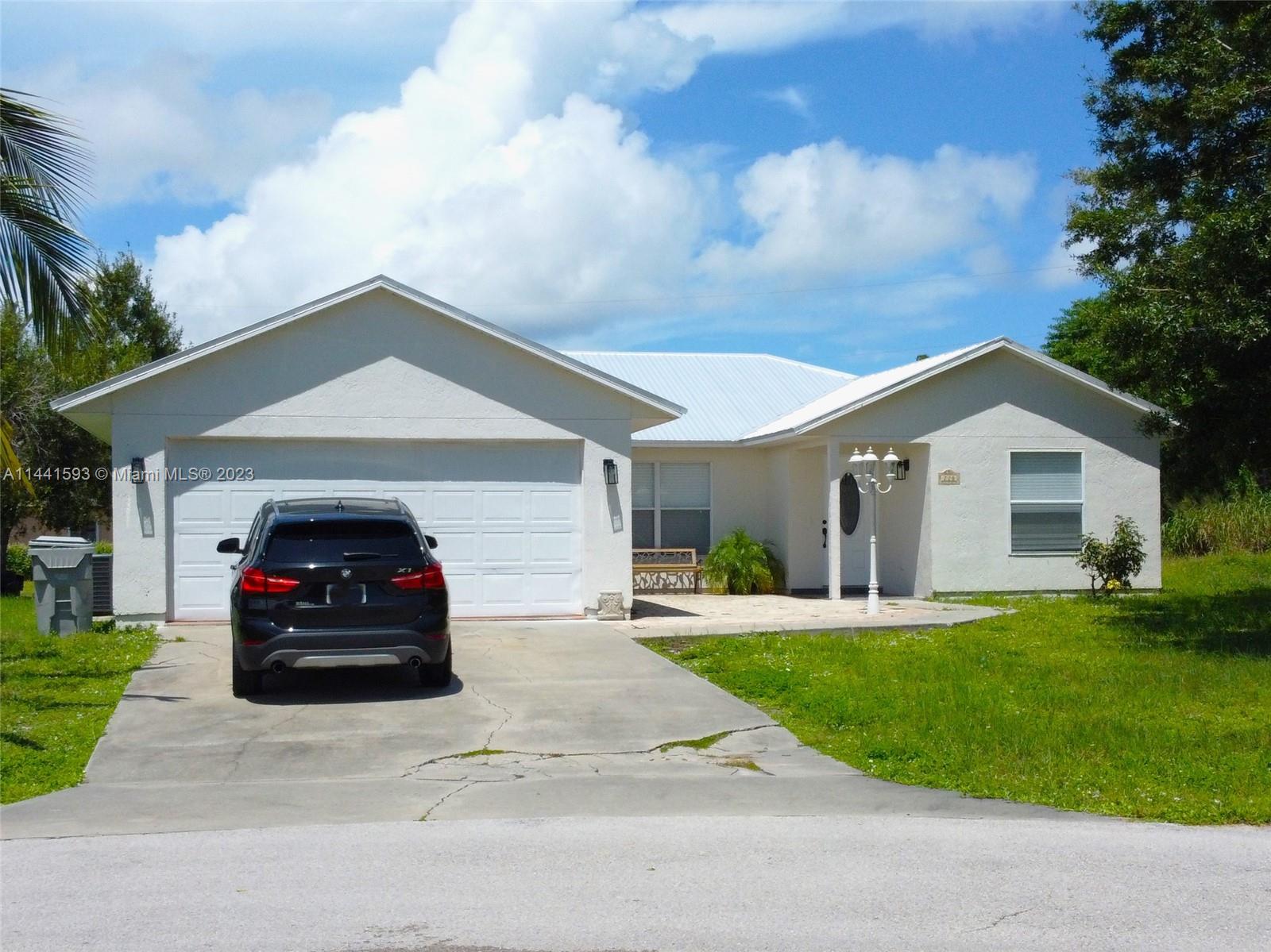 720 SW 2nd Pl SW, Vero Beach, FL 32962