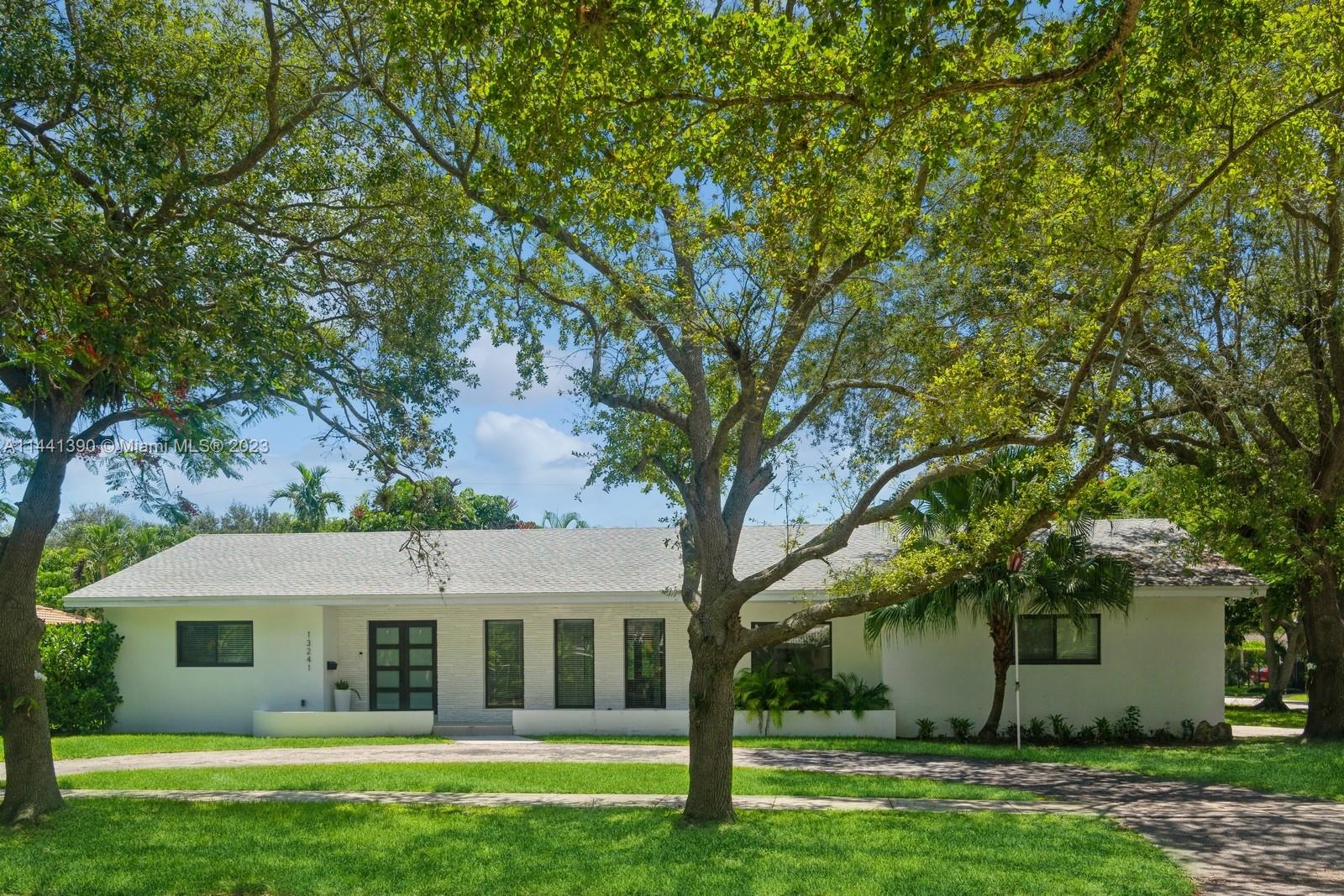 Stunning 4 bedroom/3.5bath home in Pinecrest. The home has recently been remodeled with the finest of finishes. The open floor plan makes for a wonderful entertaining home.  Enjoy our sunny Florida days in the private pool patio area.  This is a dream home.
