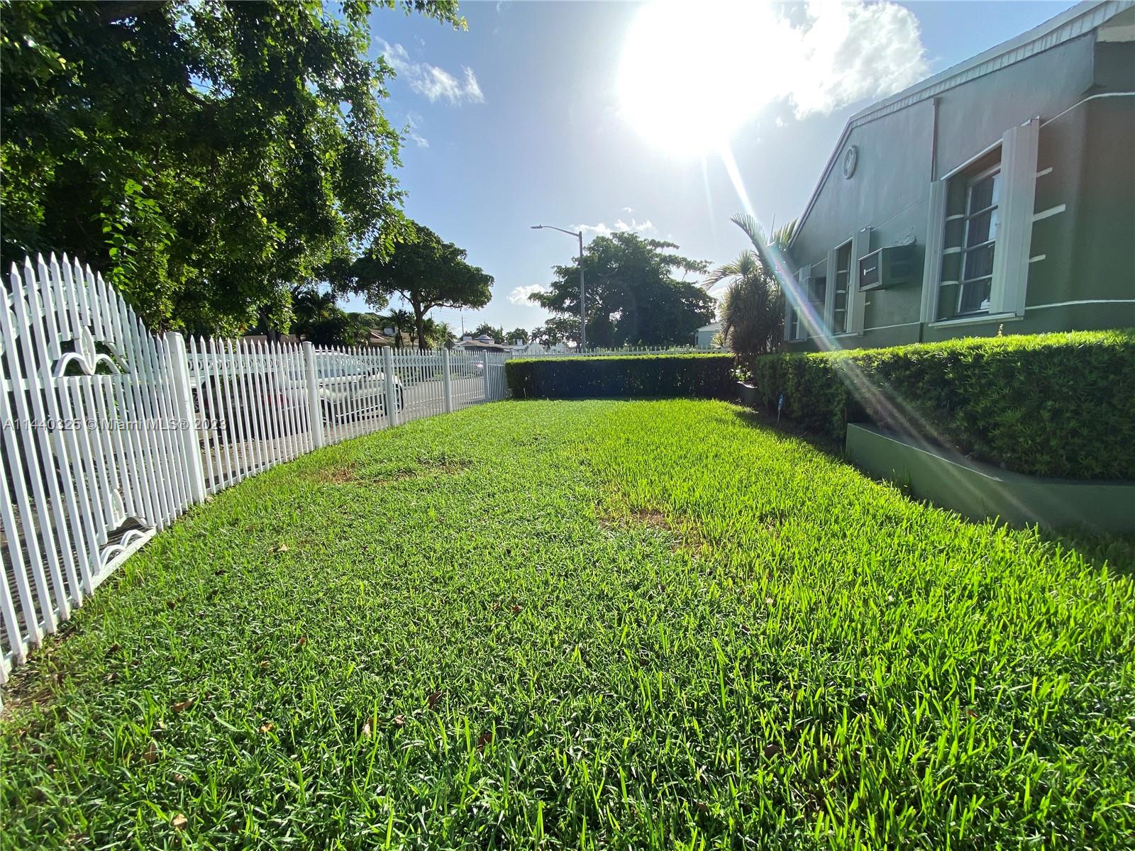 Listing Photo 12